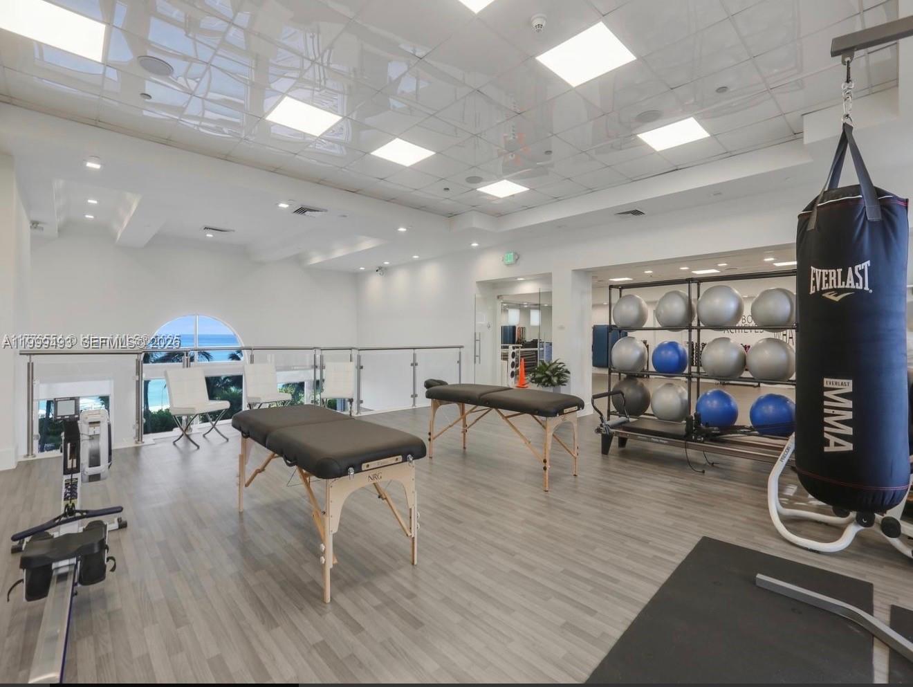 4775 Collins Ave #3608, Miami Beach FL 33140