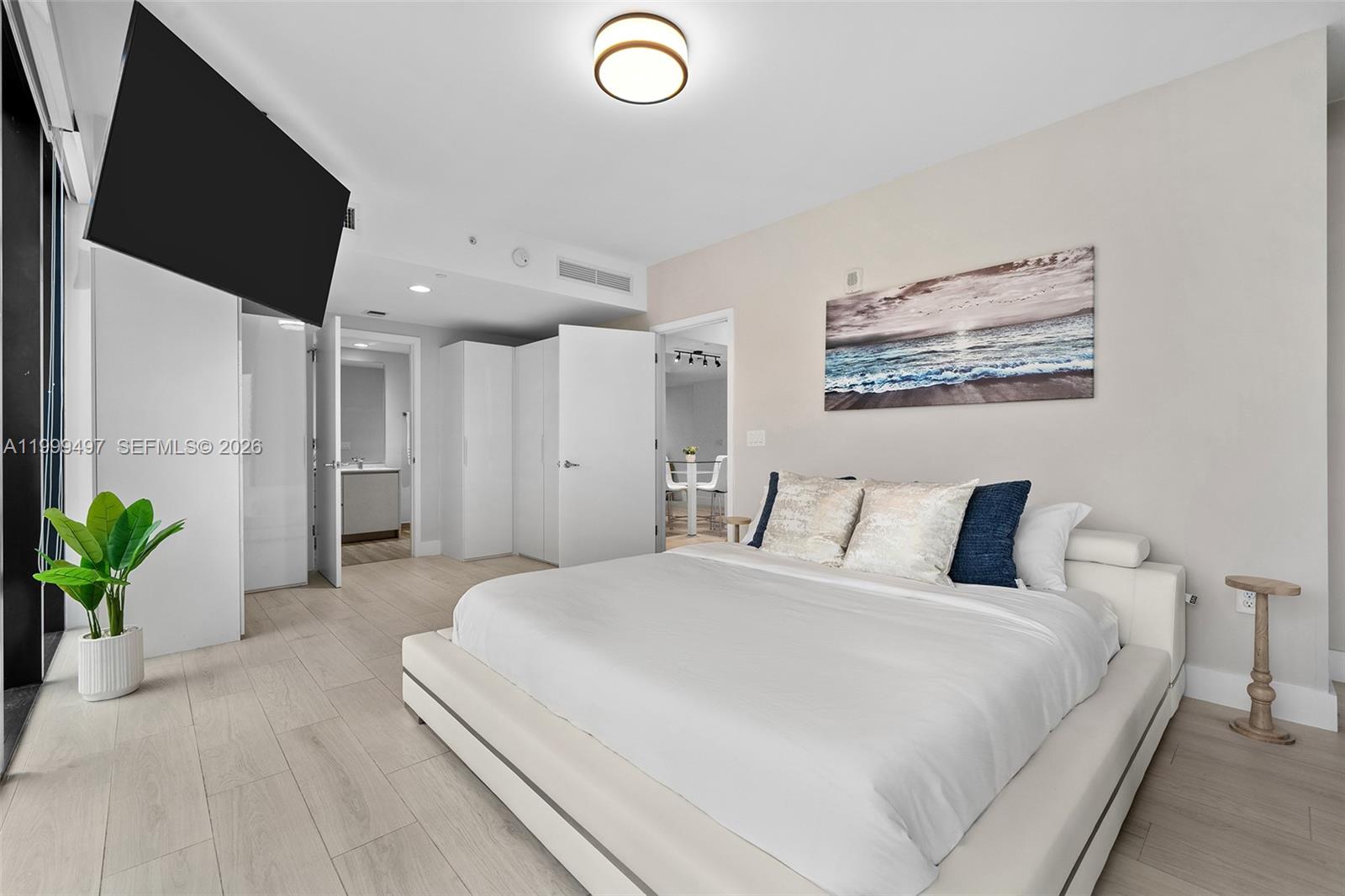 1010 Brickell Ave #1411, Miami FL 33131