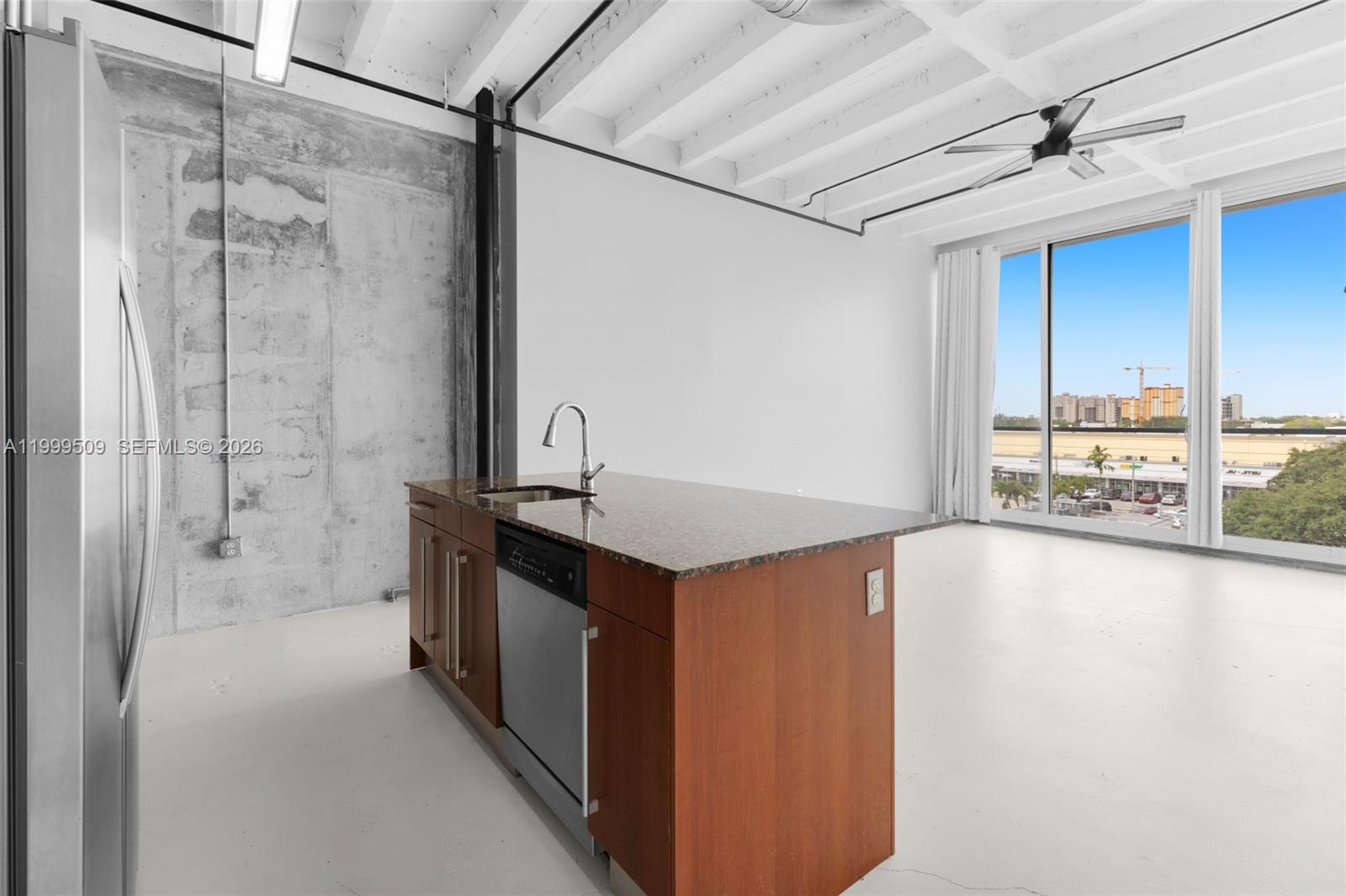 8101 Biscayne Blvd #R-414, Miami FL 33138