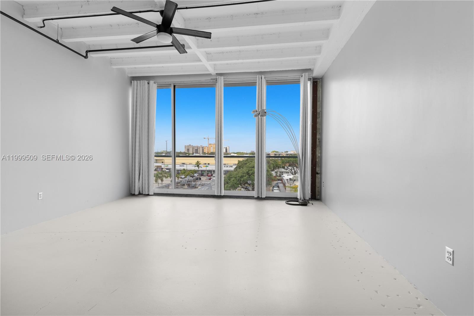 8101 Biscayne Blvd #R-414, Miami FL 33138