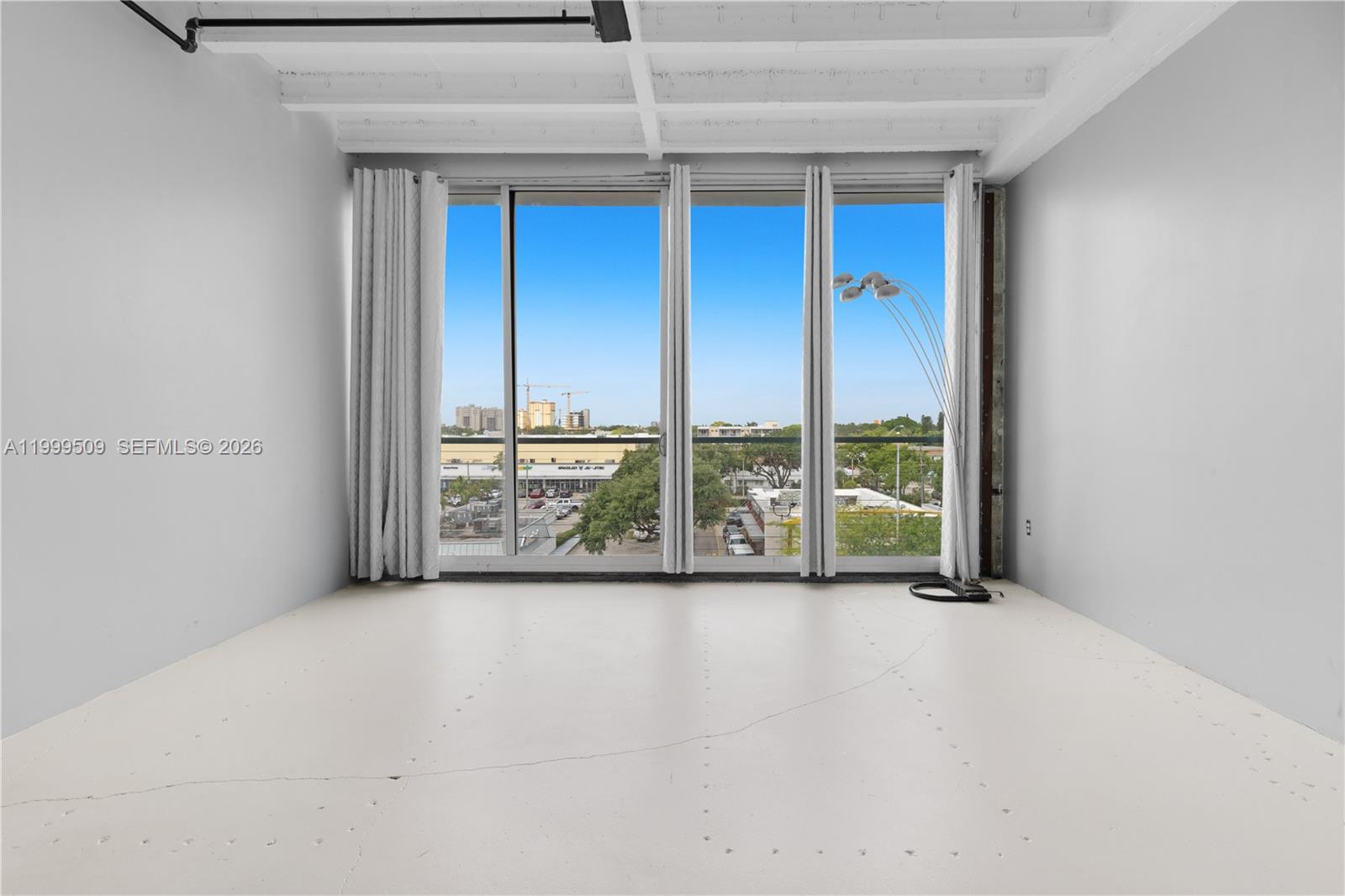 8101 Biscayne Blvd #R-414, Miami FL 33138
