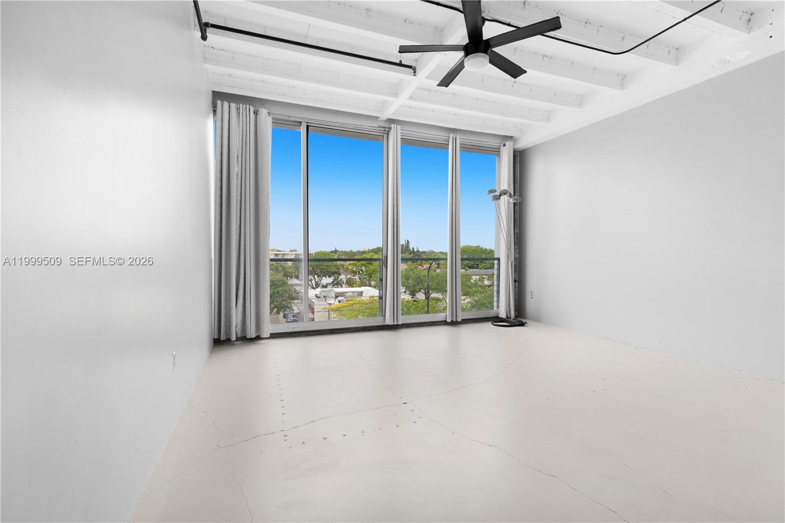 8101 Biscayne Blvd #R-414, Miami FL 33138