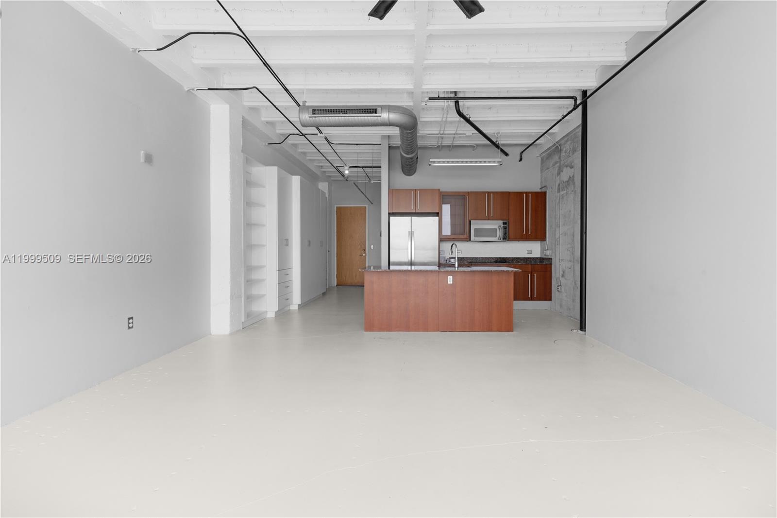 8101 Biscayne Blvd #R-414, Miami FL 33138