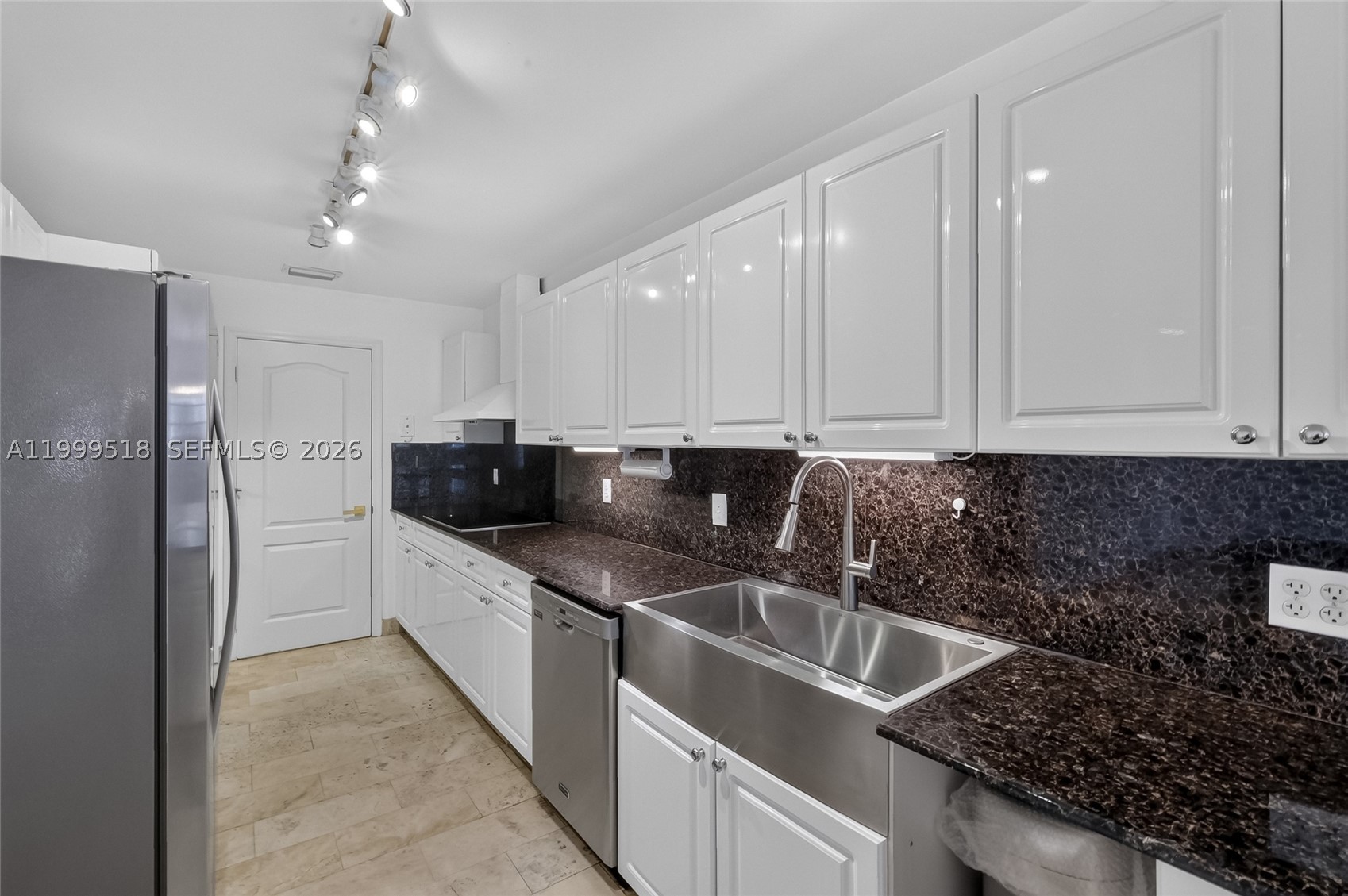 1413 Sunset Harbour Dr #209, Miami Beach FL 33139