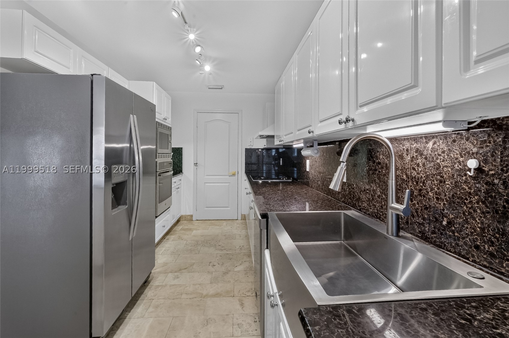 1413 Sunset Harbour Dr #209, Miami Beach FL 33139