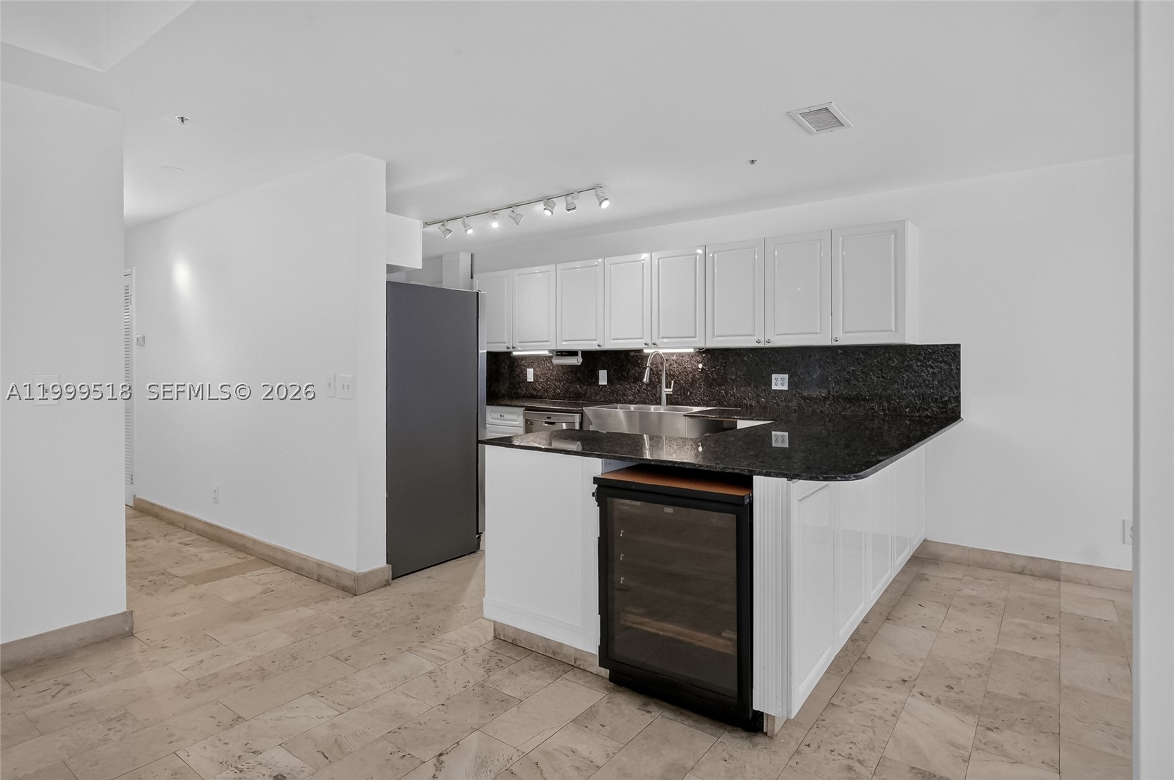 1413 Sunset Harbour Dr #209, Miami Beach FL 33139