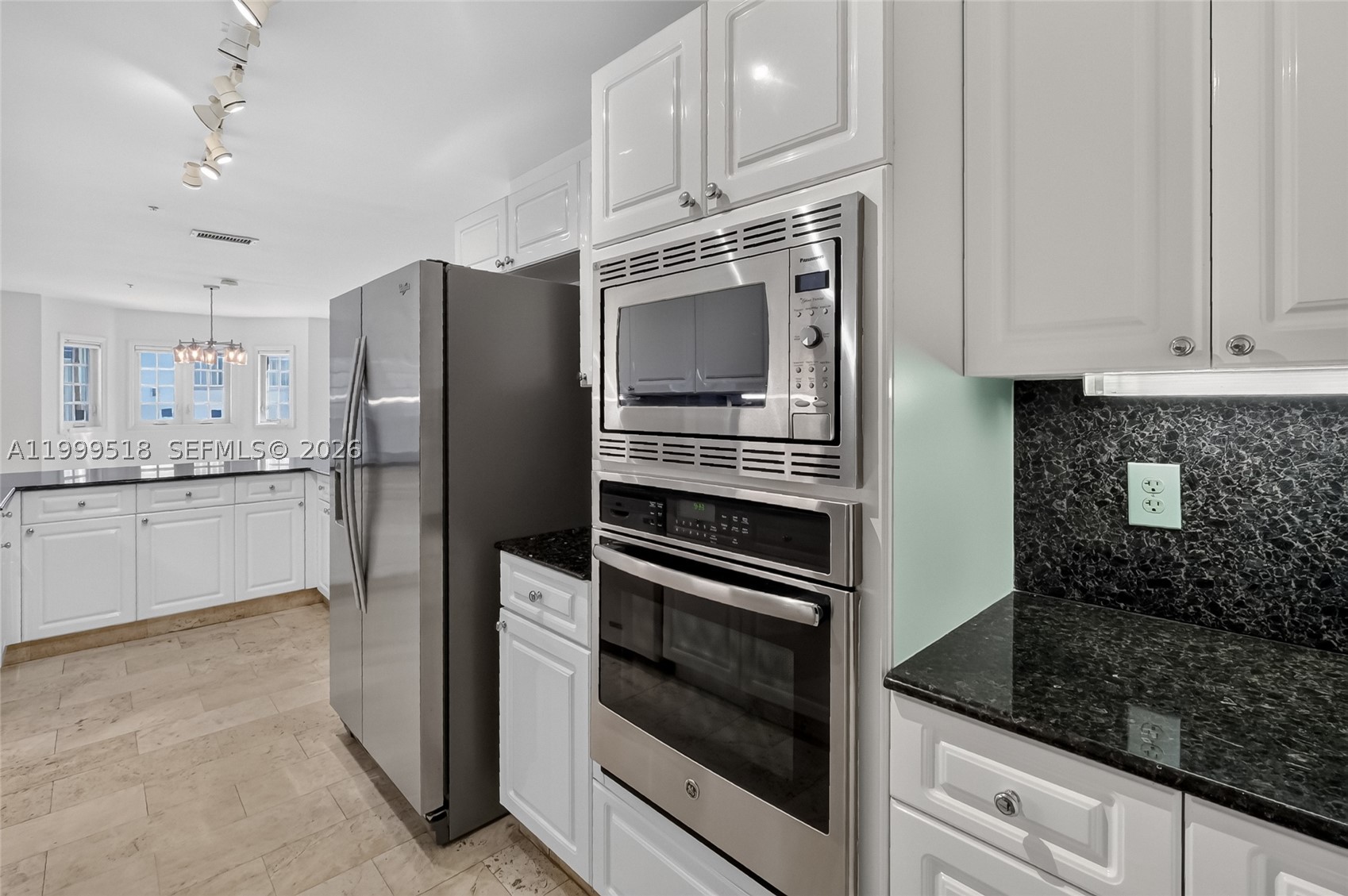 1413 Sunset Harbour Dr #209, Miami Beach FL 33139