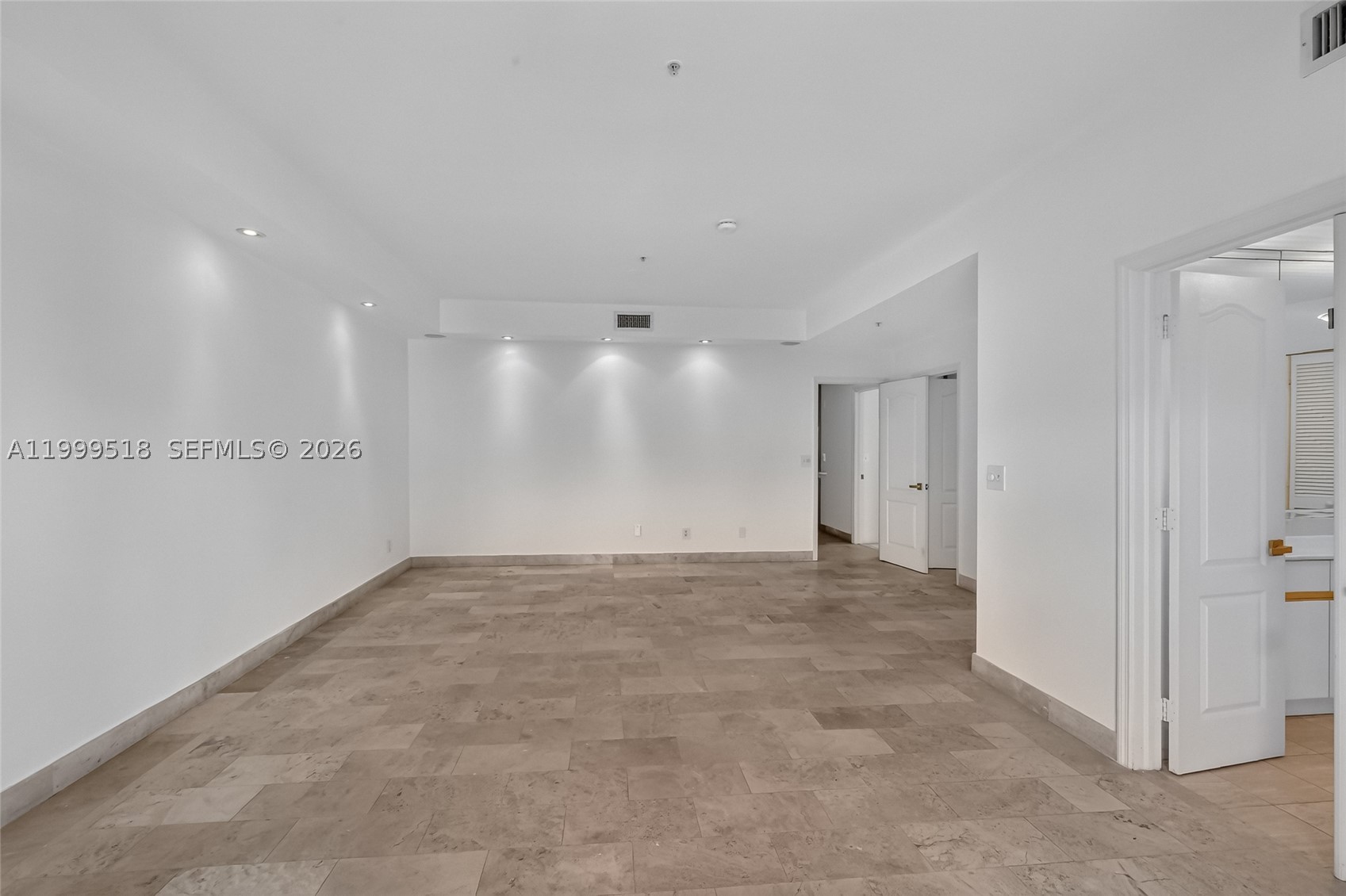 1413 Sunset Harbour Dr #209, Miami Beach FL 33139