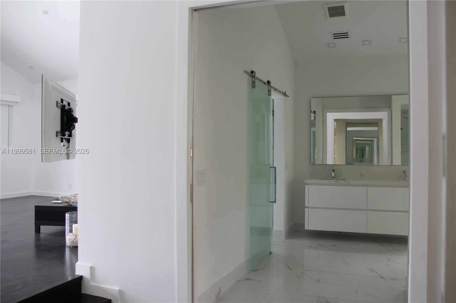 540 Lido Dr, Fort Lauderdale FL 33301