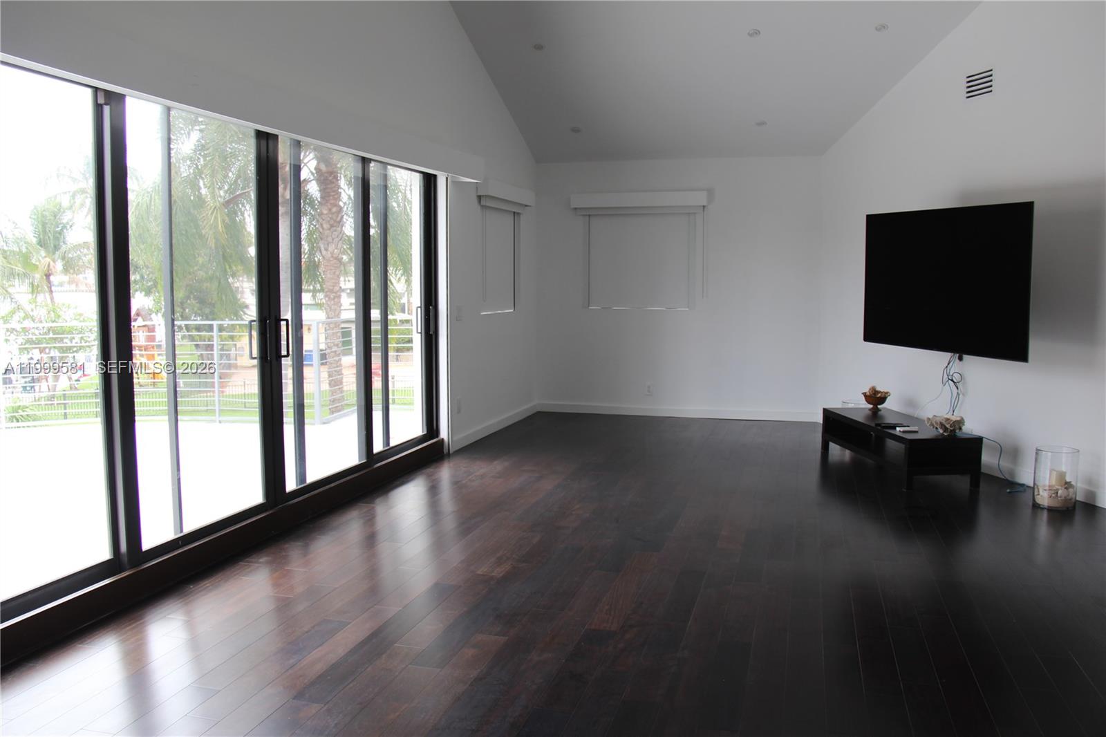 540 Lido Dr, Fort Lauderdale FL 33301