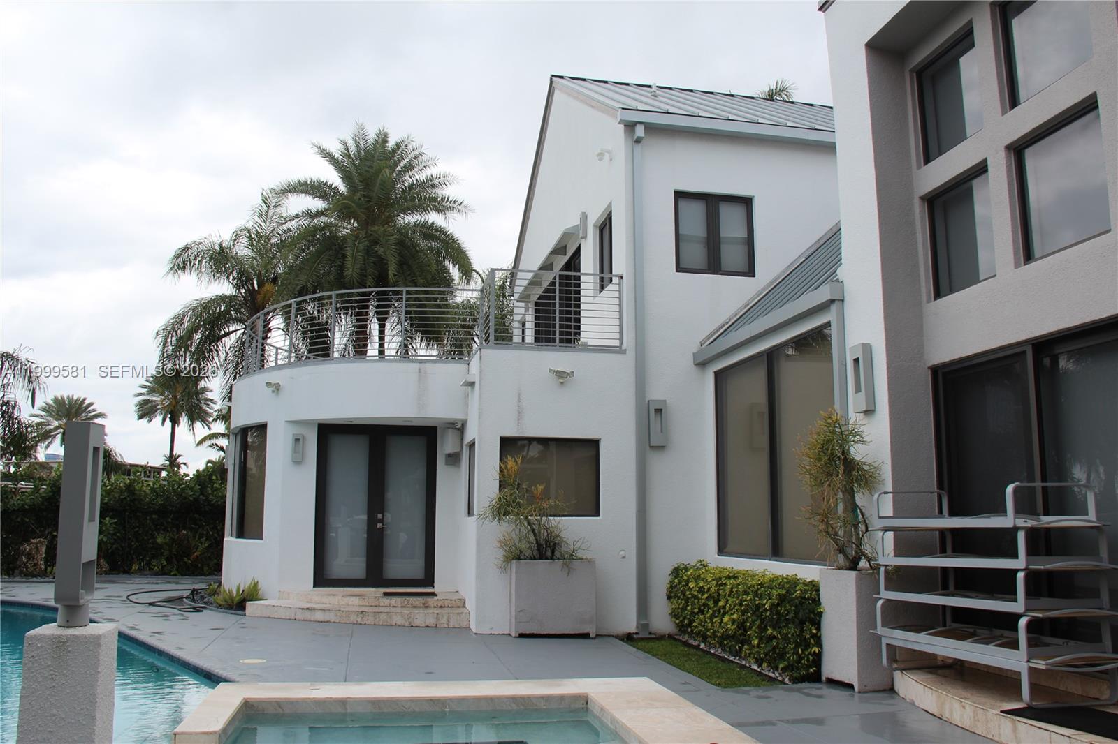 540 Lido Dr, Fort Lauderdale FL 33301