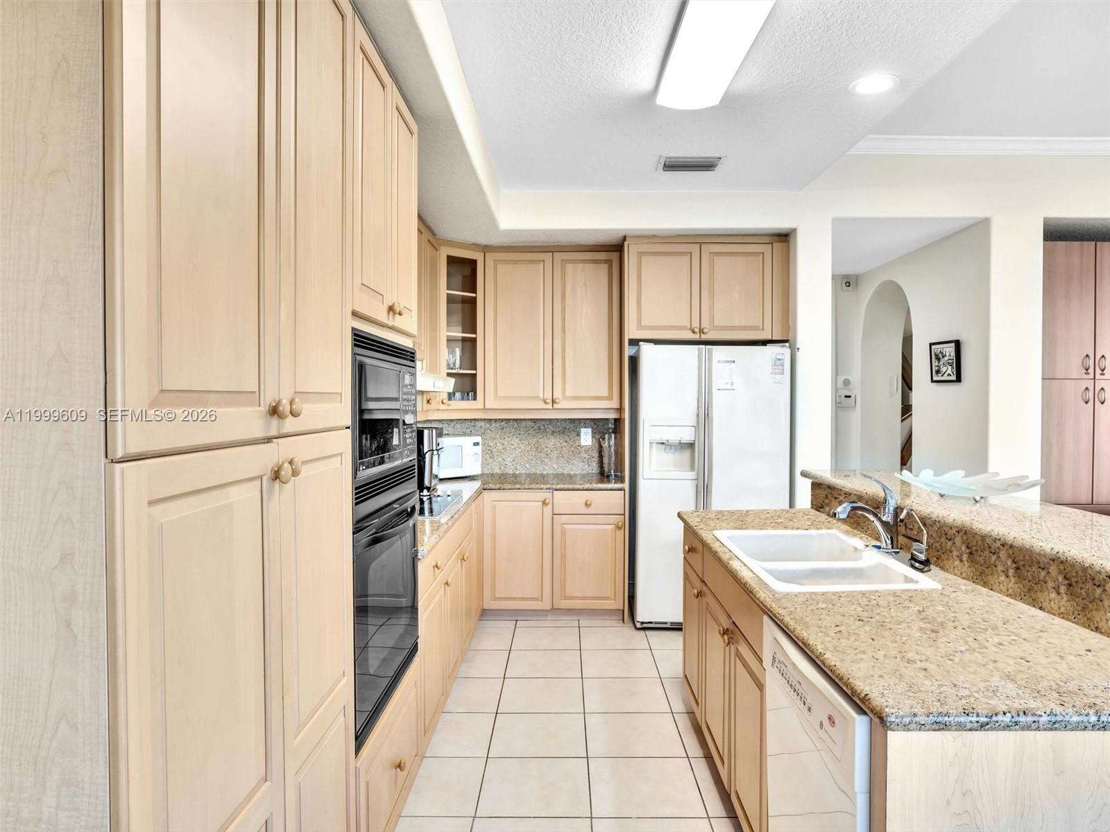 20780 NE 32nd Ave, Aventura FL 33180