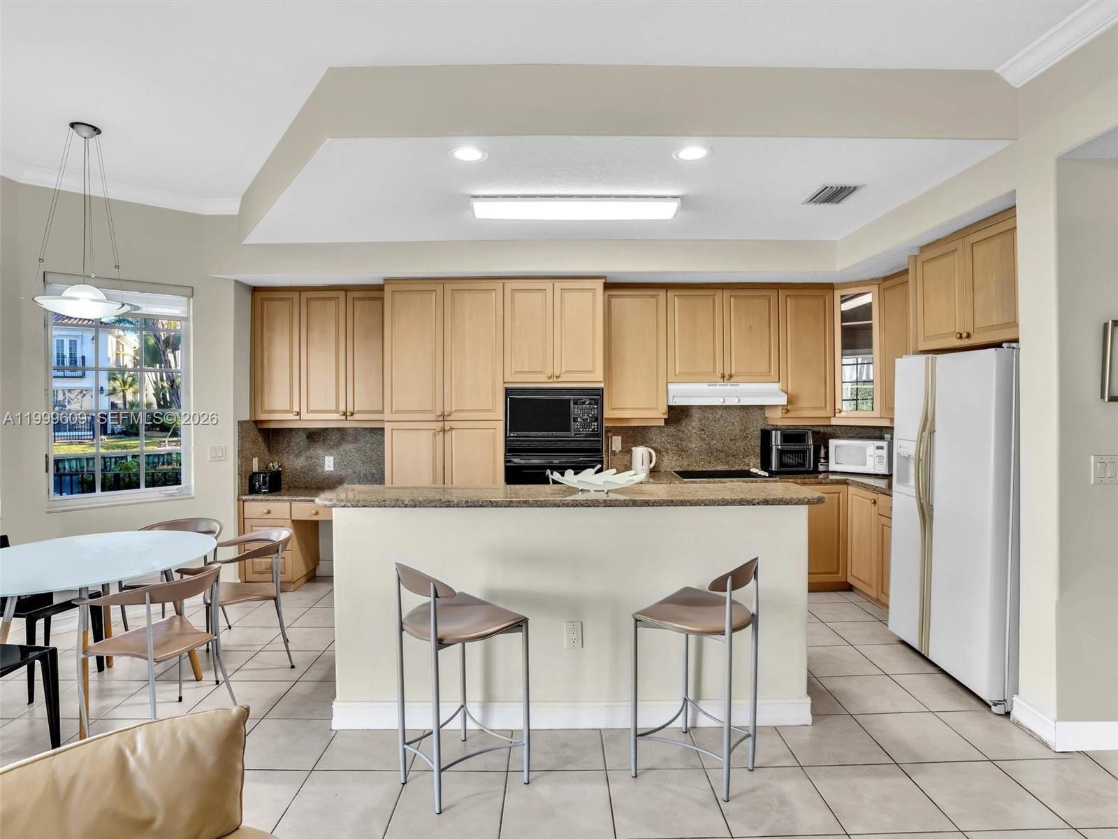20780 NE 32nd Ave, Aventura FL 33180