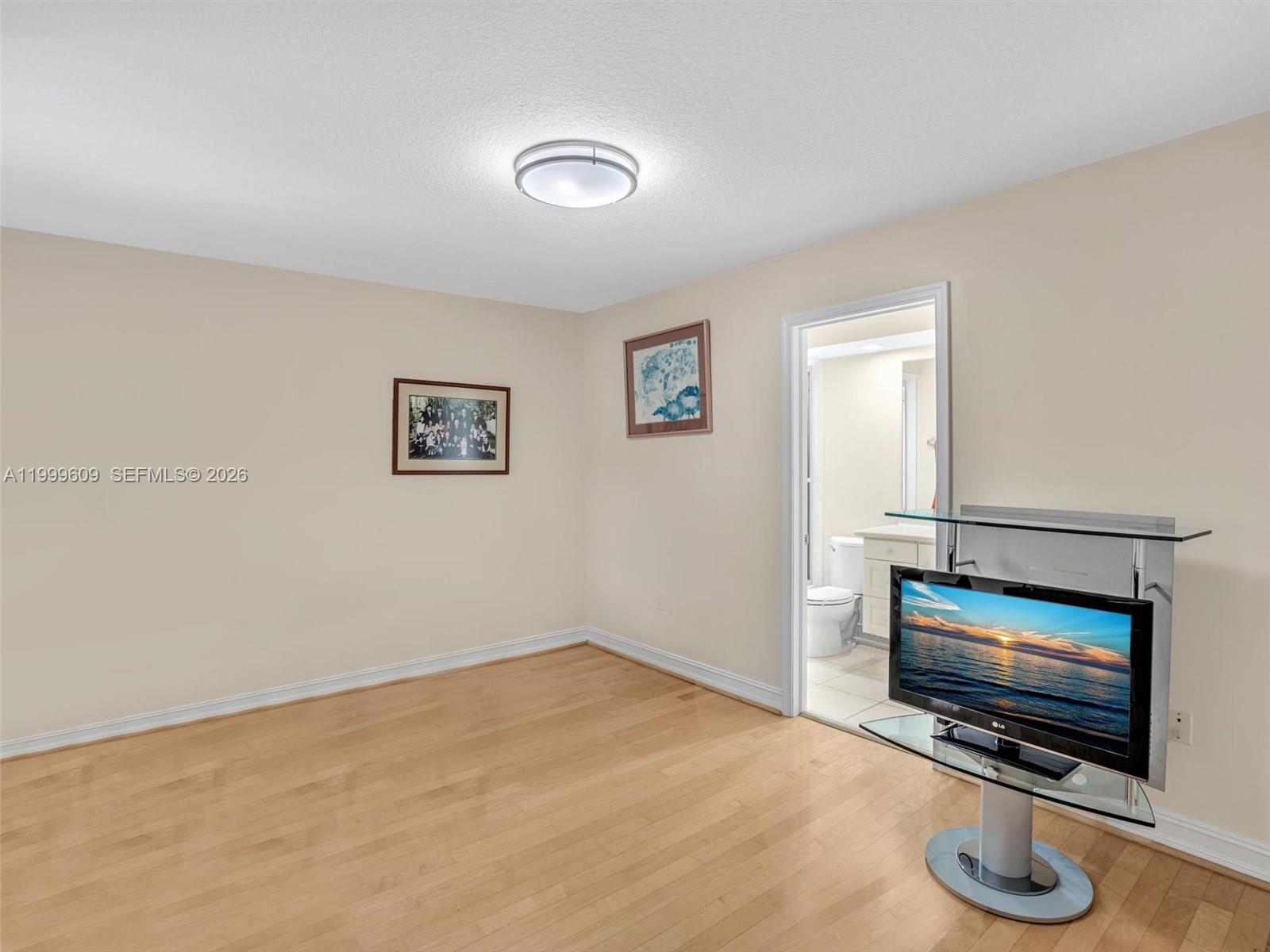 20780 NE 32nd Ave, Aventura FL 33180
