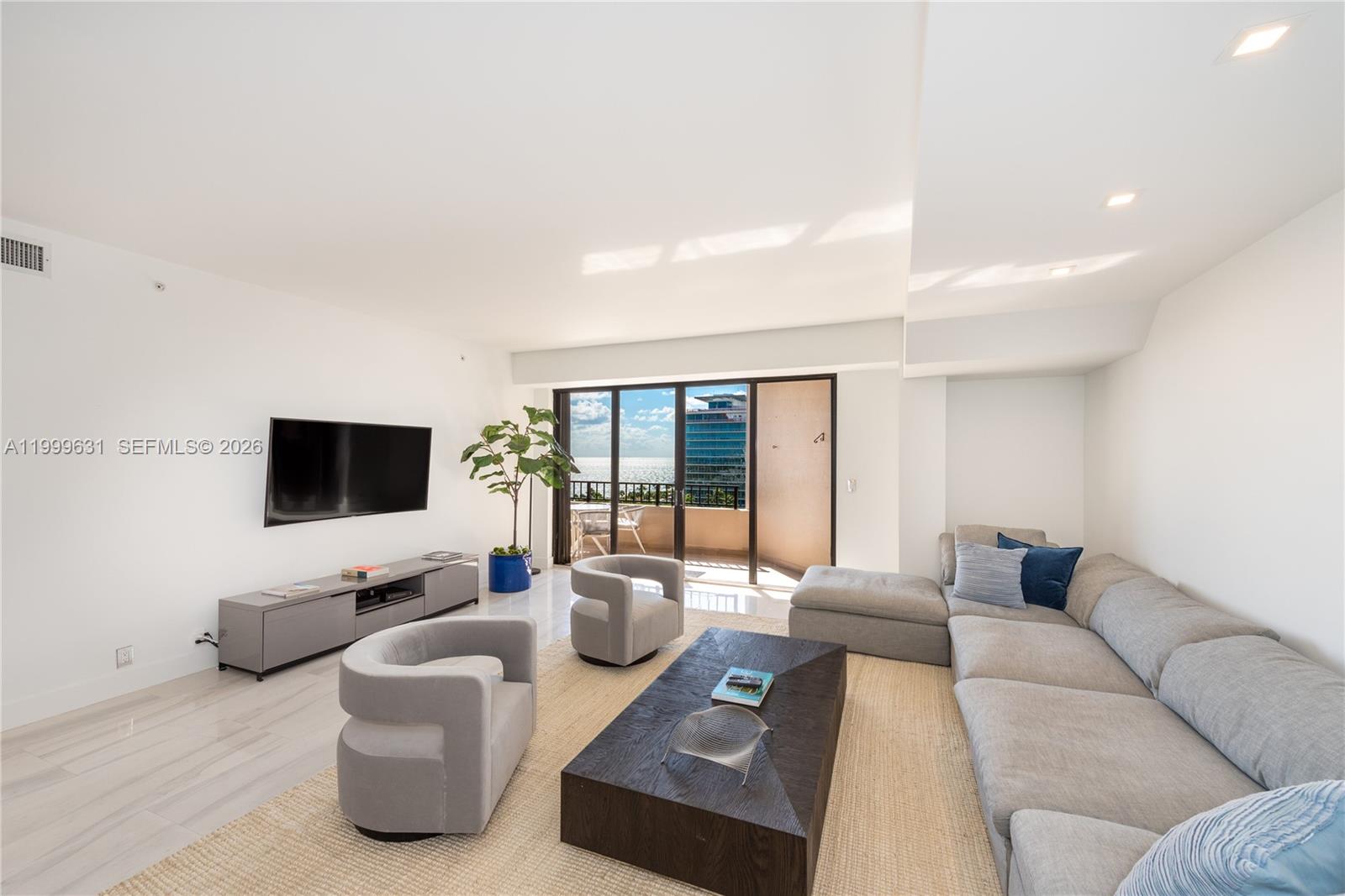 201 Crandon Blvd #923, Key Biscayne FL 33149