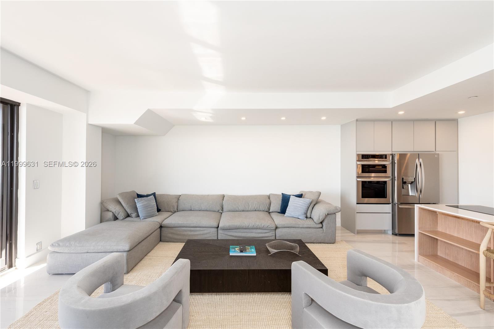 201 Crandon Blvd #923, Key Biscayne FL 33149