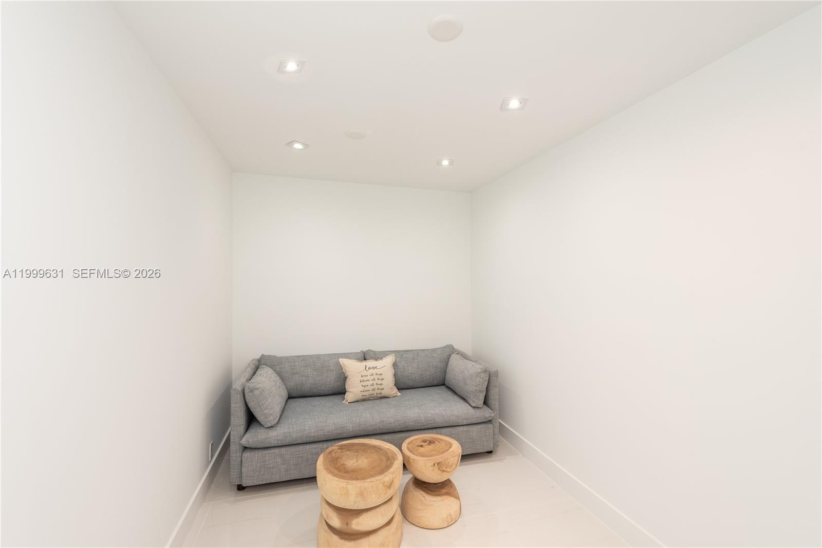 201 Crandon Blvd #923, Key Biscayne FL 33149