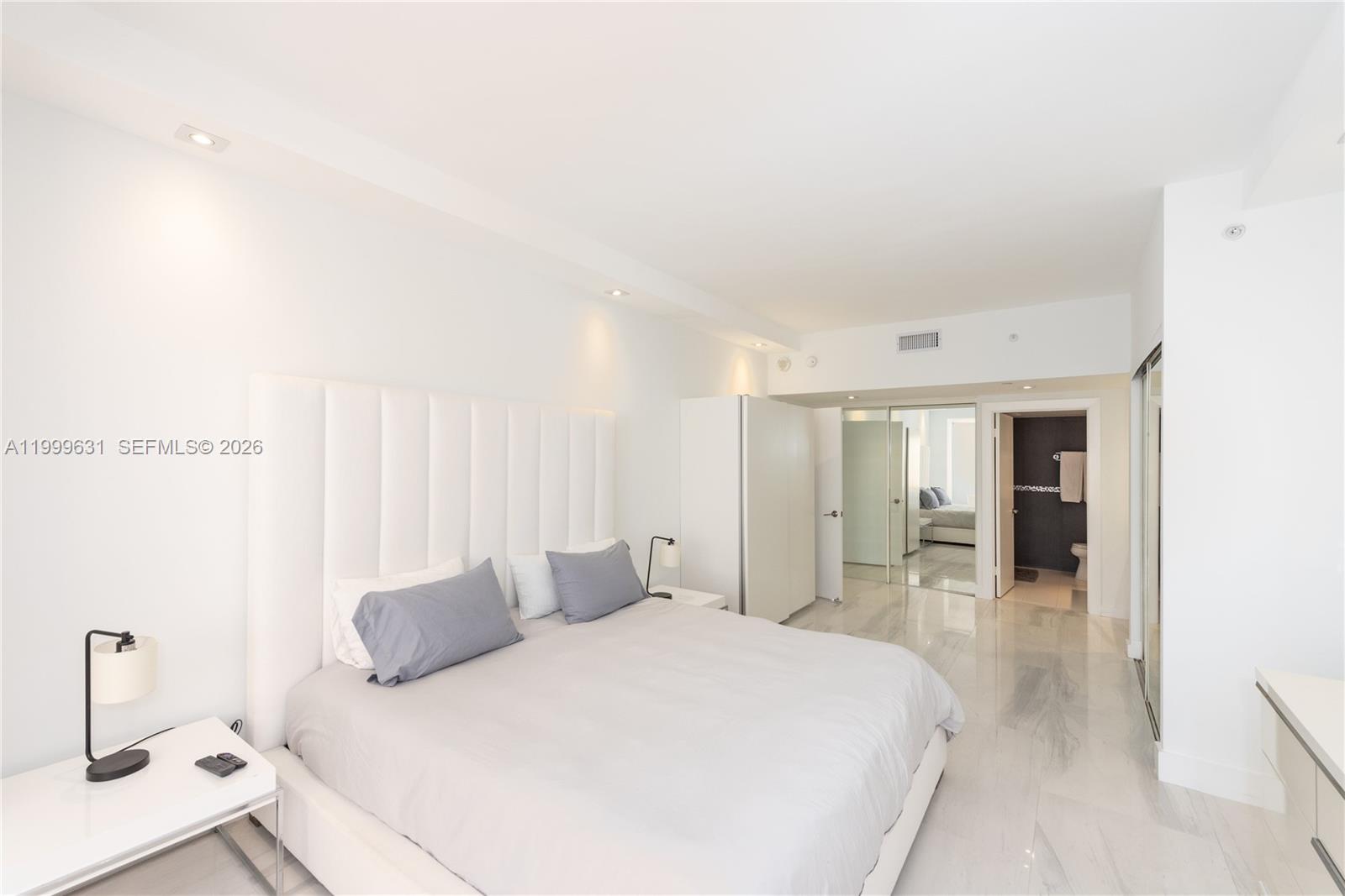 201 Crandon Blvd #923, Key Biscayne FL 33149