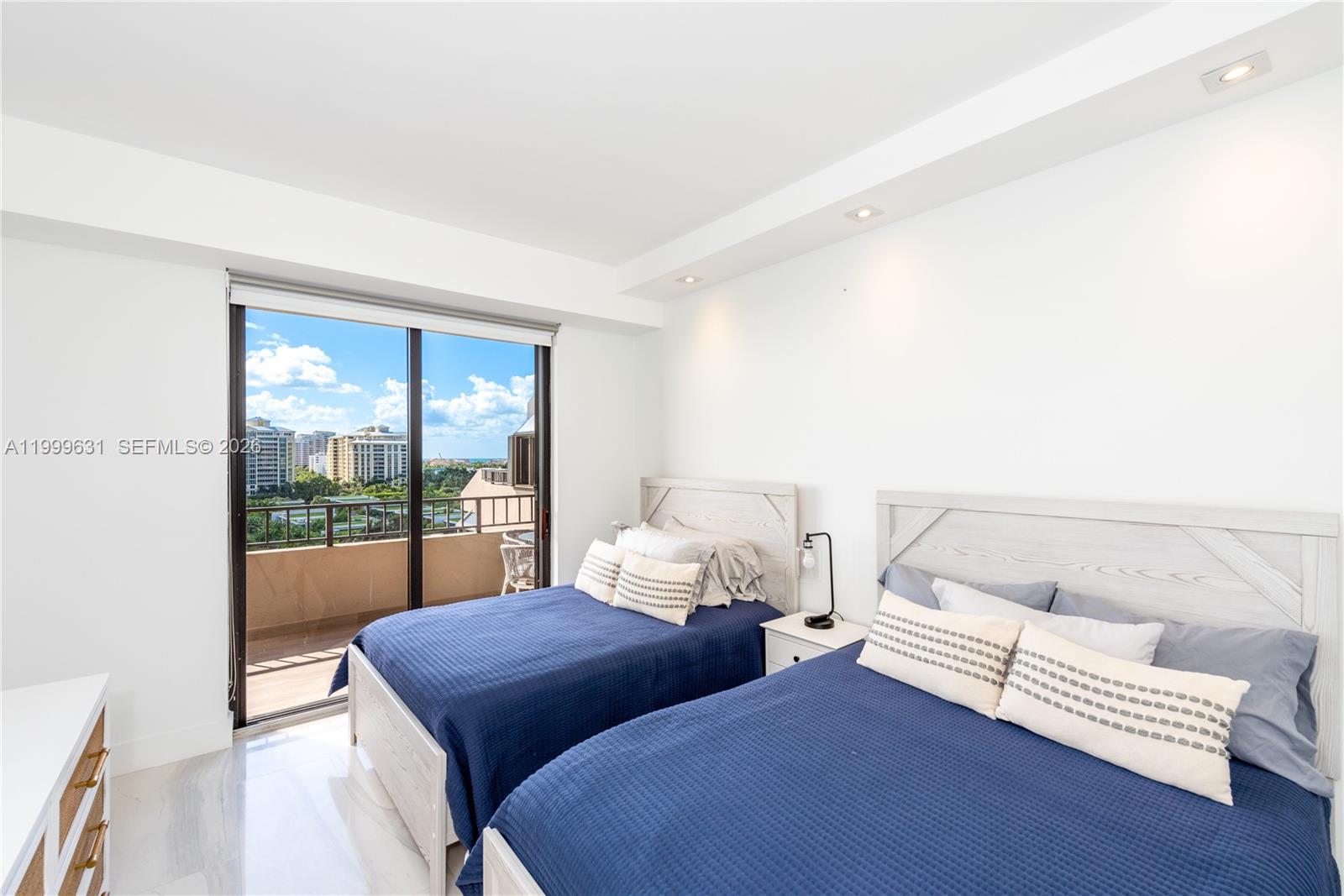 201 Crandon Blvd #923, Key Biscayne FL 33149