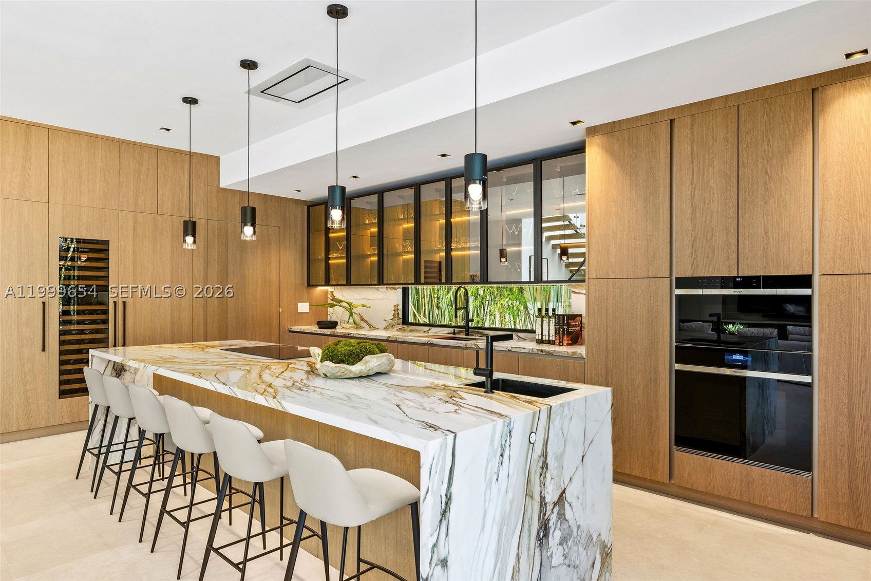 325 W 63rd St, Miami Beach FL 33141