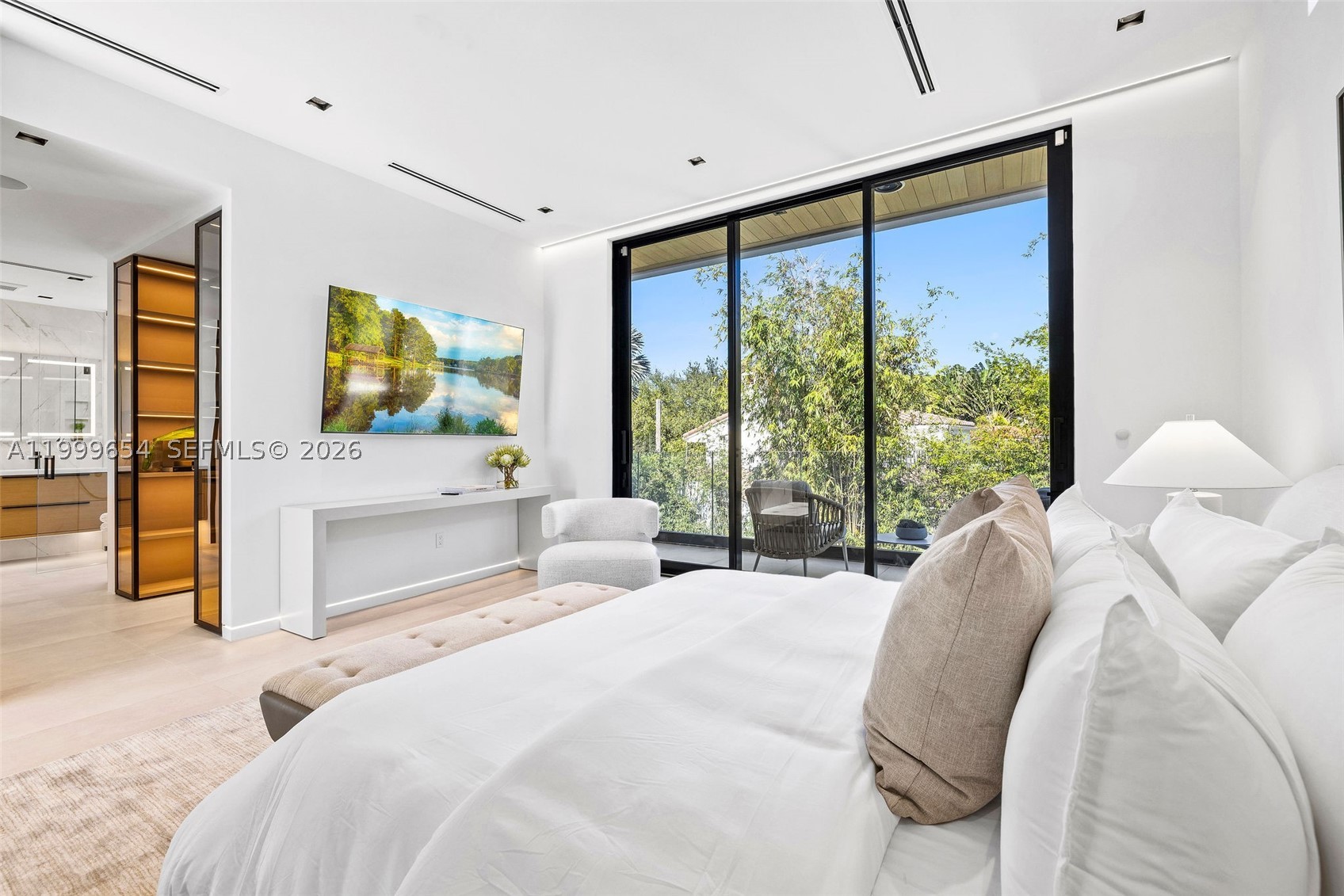 325 W 63rd St, Miami Beach FL 33141