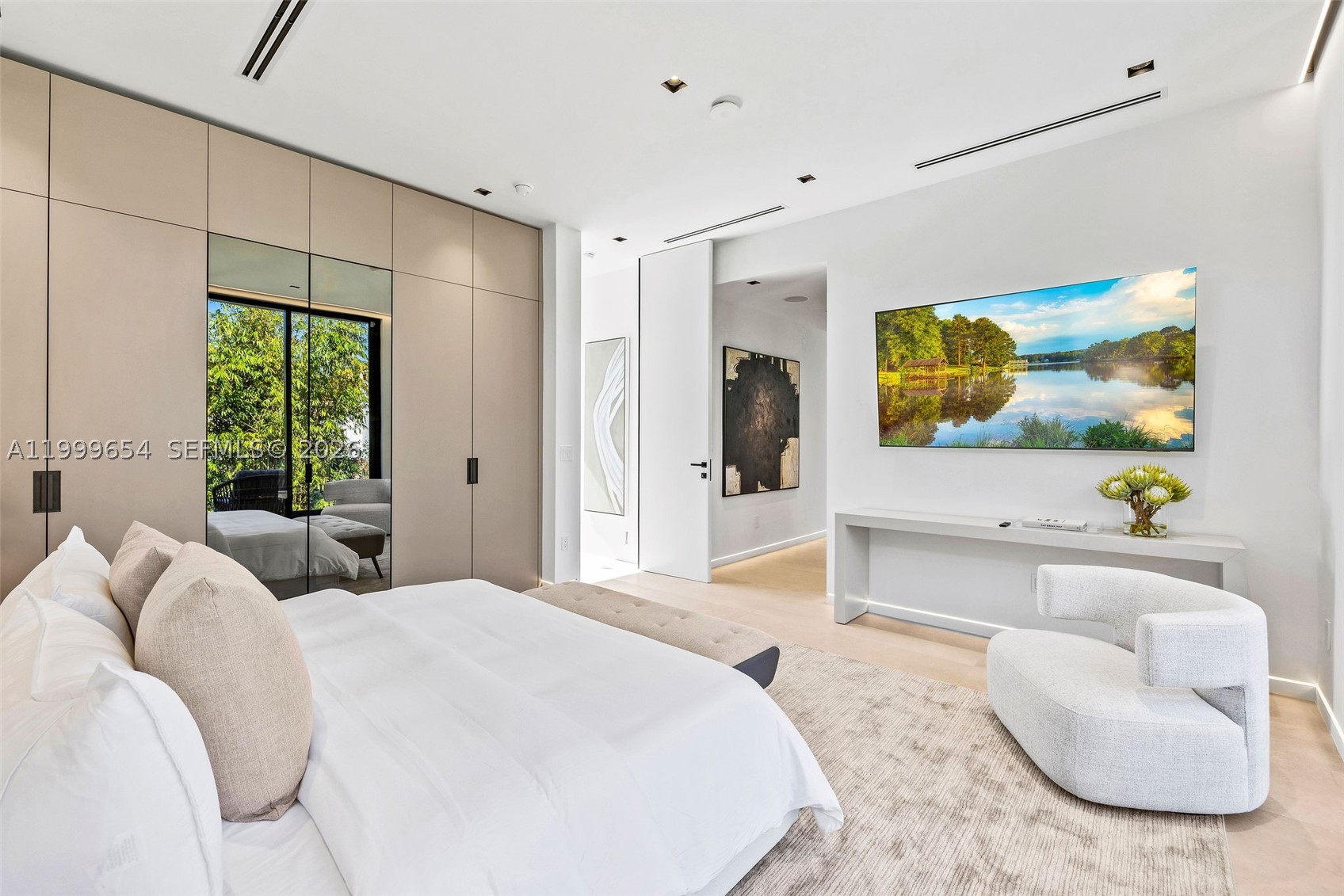 325 W 63rd St, Miami Beach FL 33141