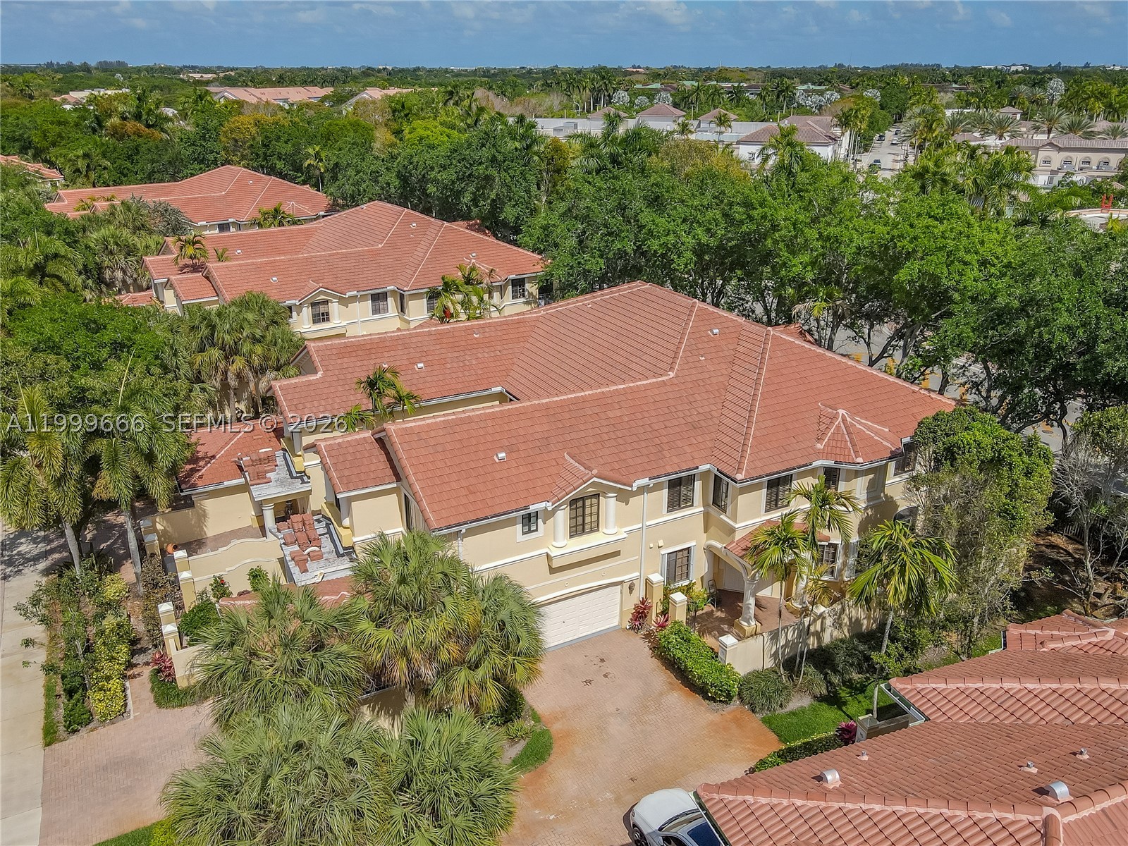 1611 Passion Vine Cir #12-2, Weston FL 33326