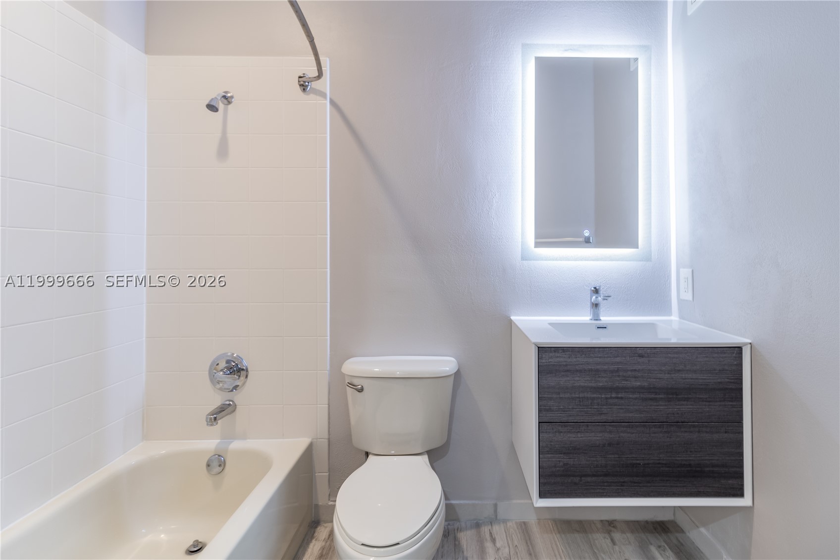 1611 Passion Vine Cir #12-2, Weston FL 33326