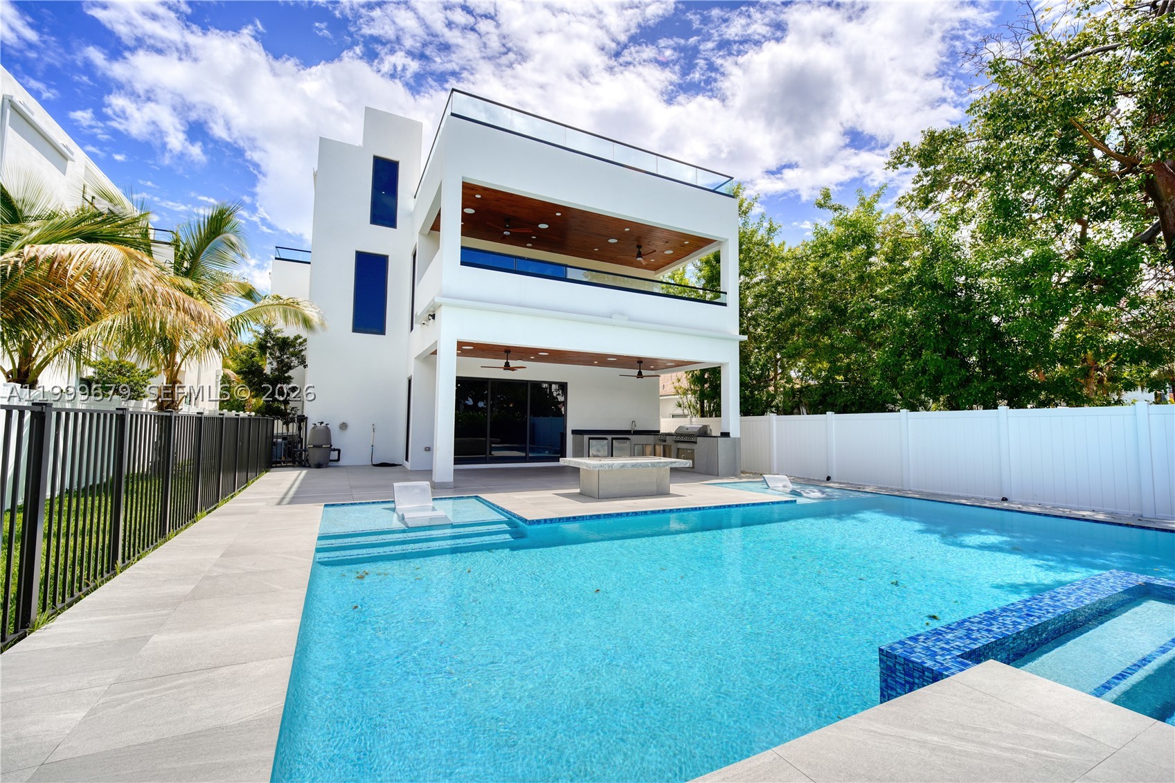 2613 Center Ave, Fort Lauderdale FL 33308