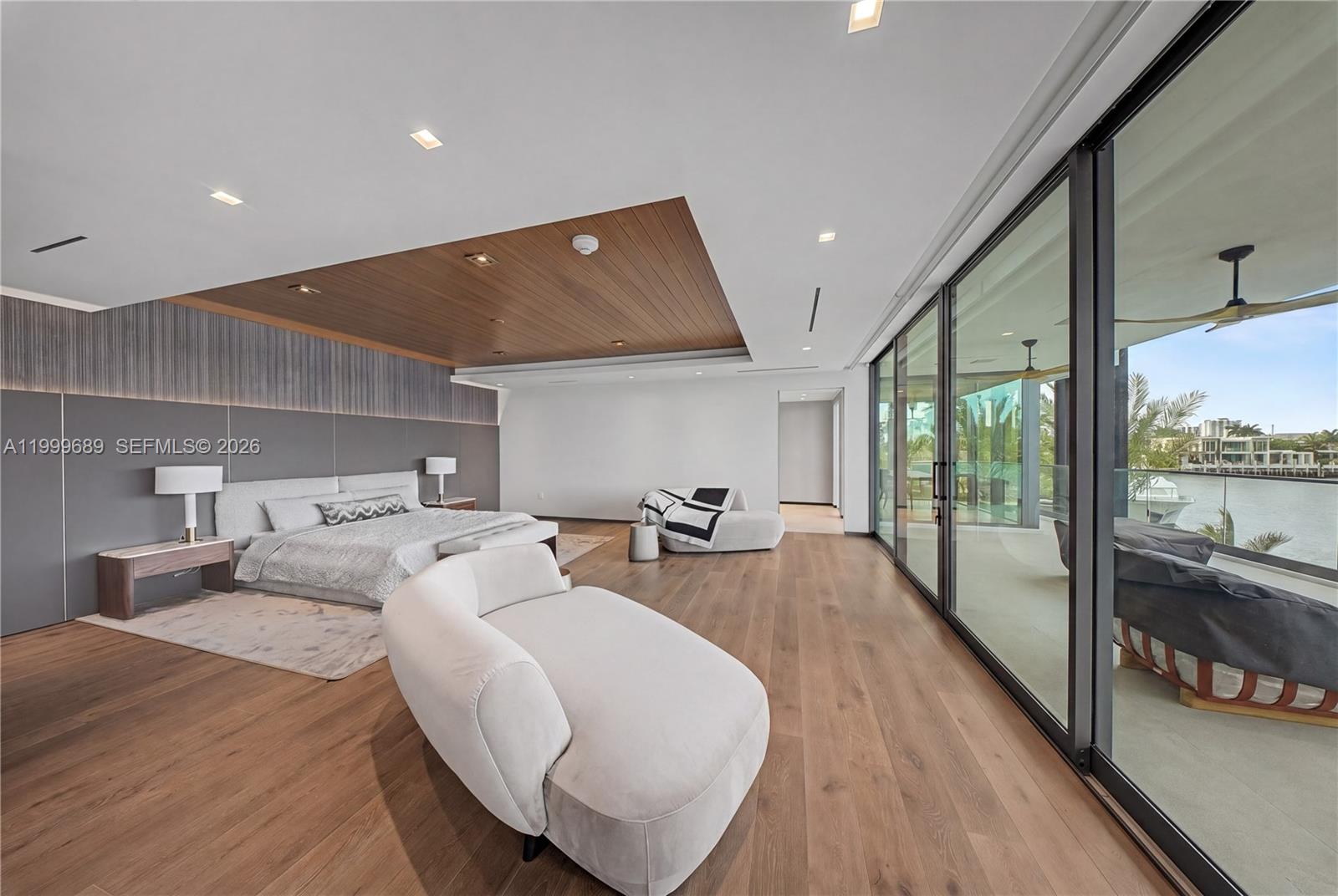 1400 W Lake Dr, Fort Lauderdale FL 33316