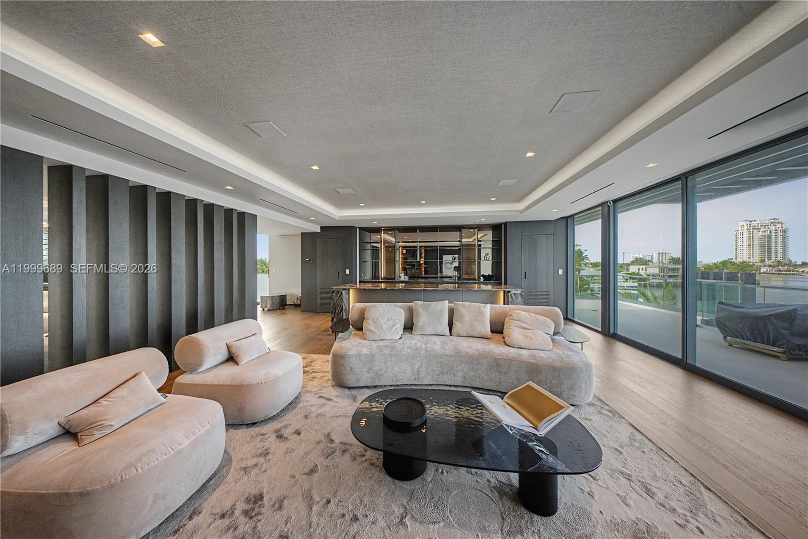 1400 W Lake Dr, Fort Lauderdale FL 33316