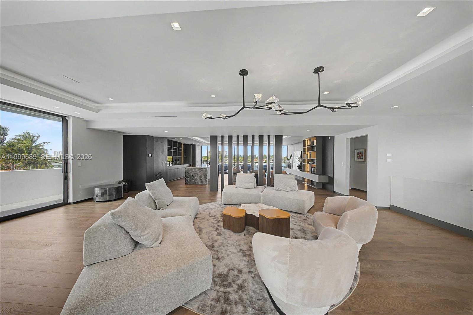 1400 W Lake Dr, Fort Lauderdale FL 33316