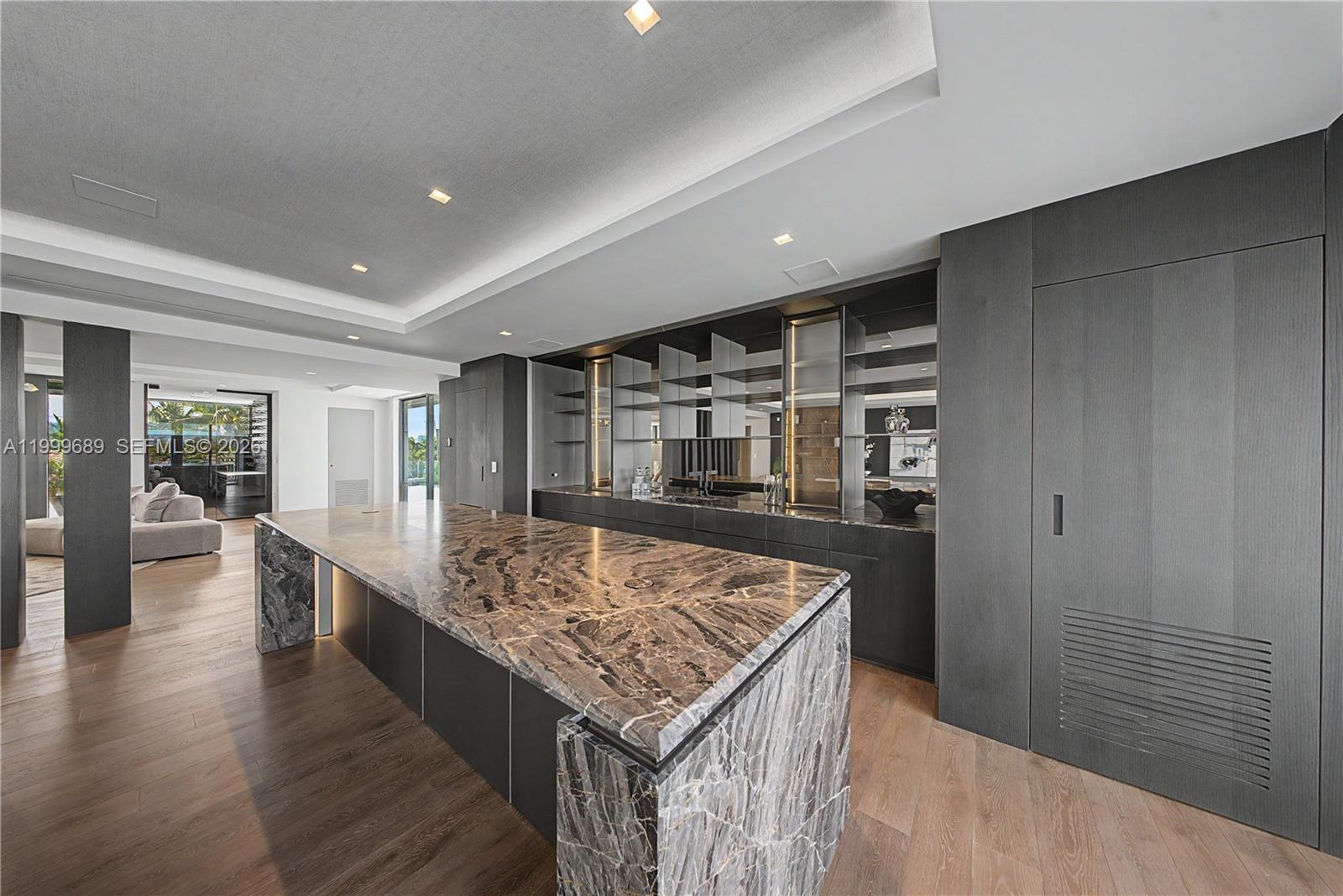 1400 W Lake Dr, Fort Lauderdale FL 33316