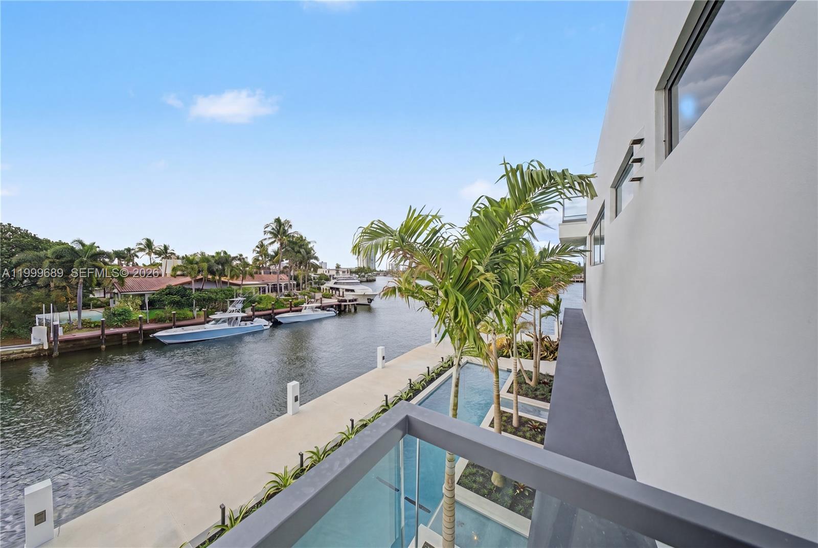 1400 W Lake Dr, Fort Lauderdale FL 33316