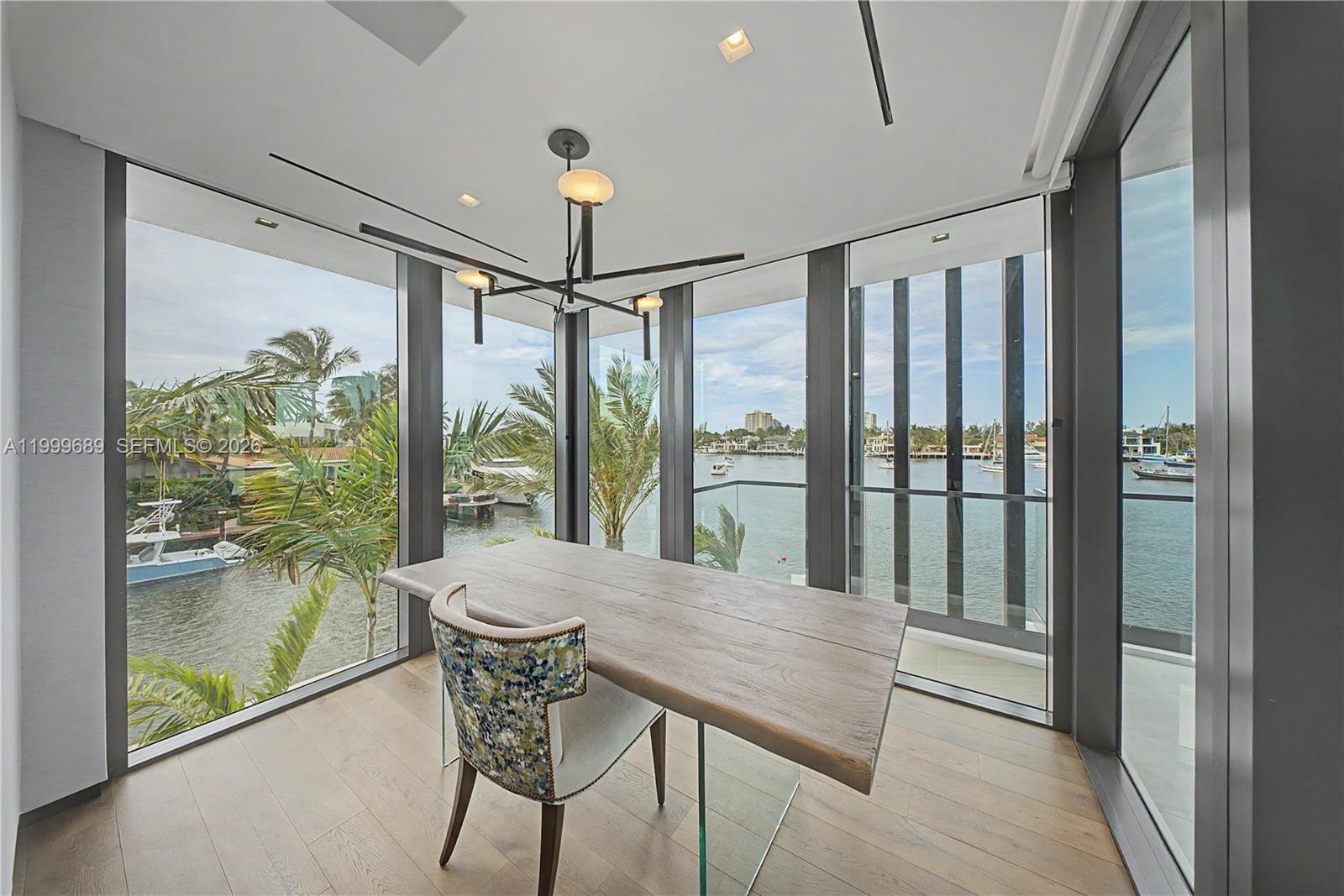 1400 W Lake Dr, Fort Lauderdale FL 33316