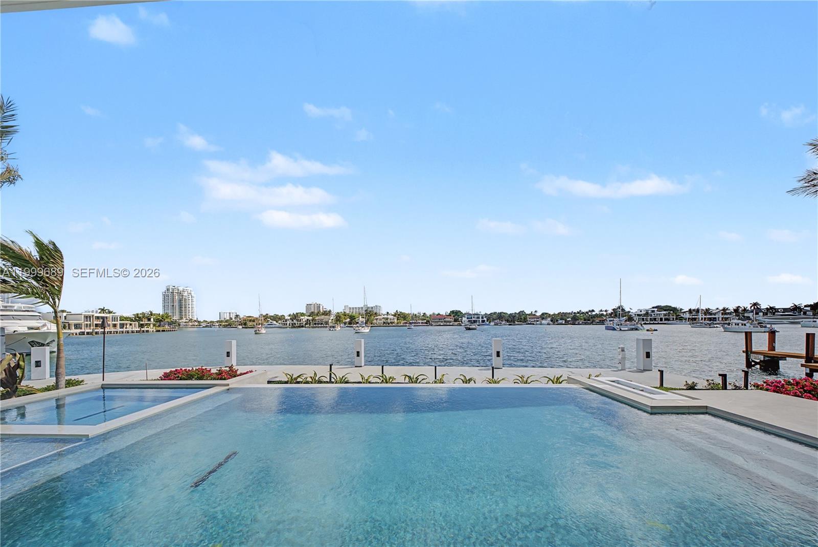 1400 W Lake Dr, Fort Lauderdale FL 33316