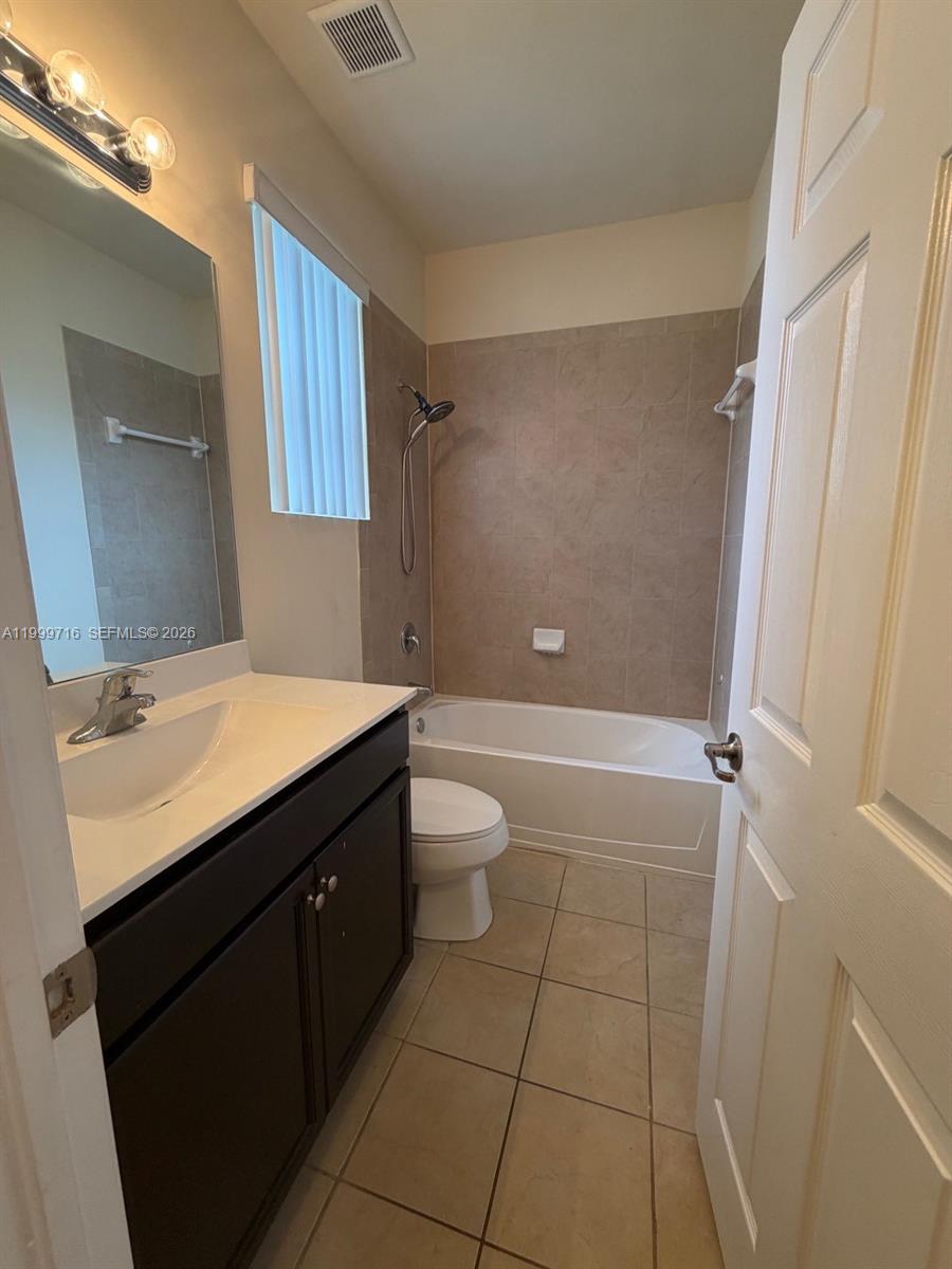 133 SE 28 #8, Homestead FL 33033