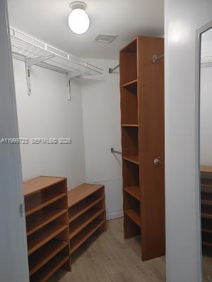 20000 E Country Club Dr #201, Aventura FL 33180