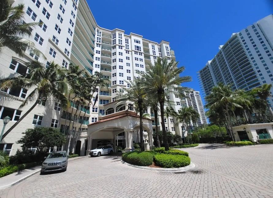 20000 E Country Club Dr #201, Aventura FL 33180