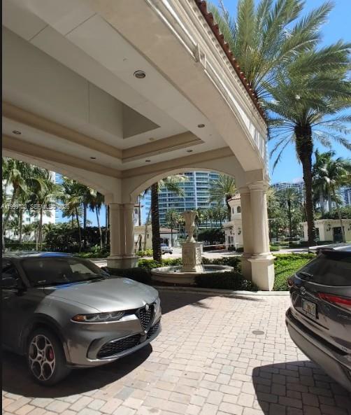 20000 E Country Club Dr #201, Aventura FL 33180