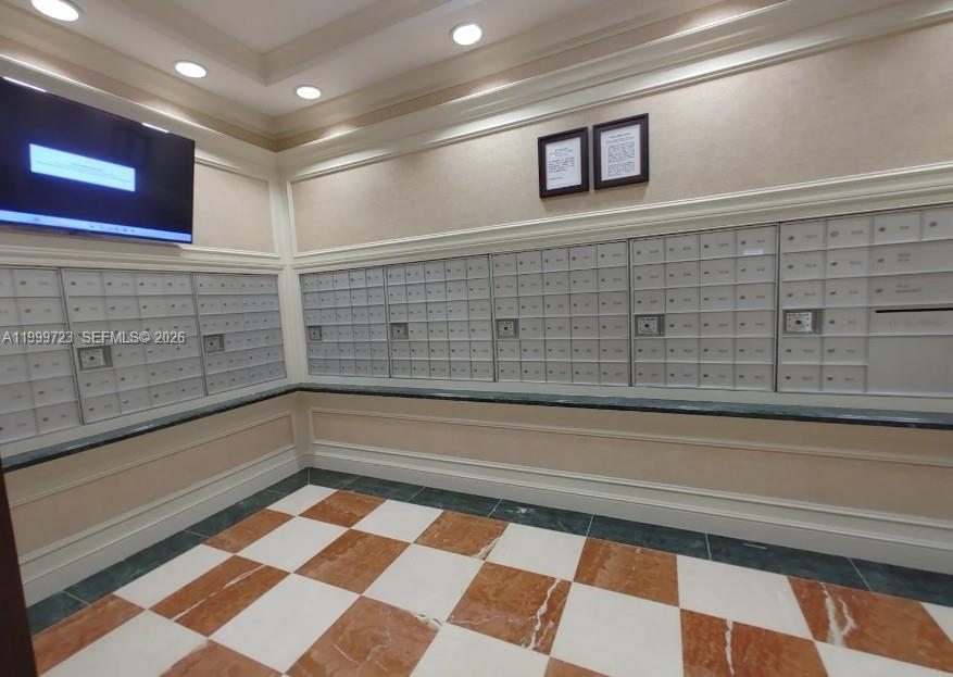 20000 E Country Club Dr #201, Aventura FL 33180