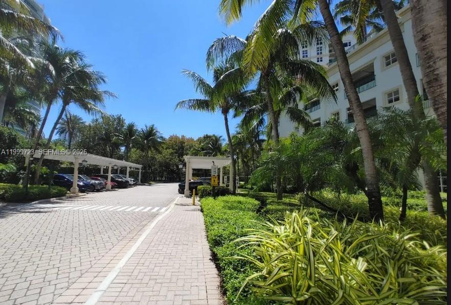 20000 E Country Club Dr #201, Aventura FL 33180