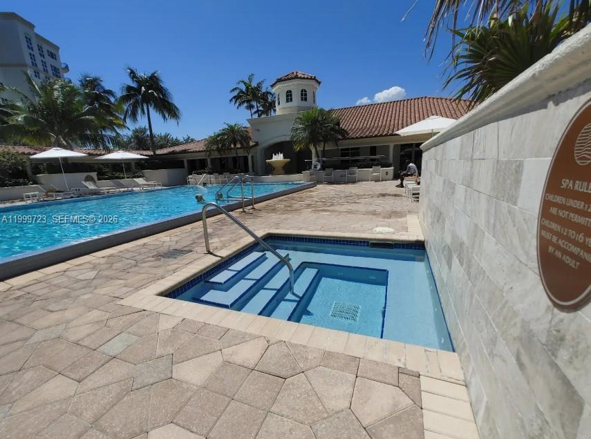 20000 E Country Club Dr #201, Aventura FL 33180