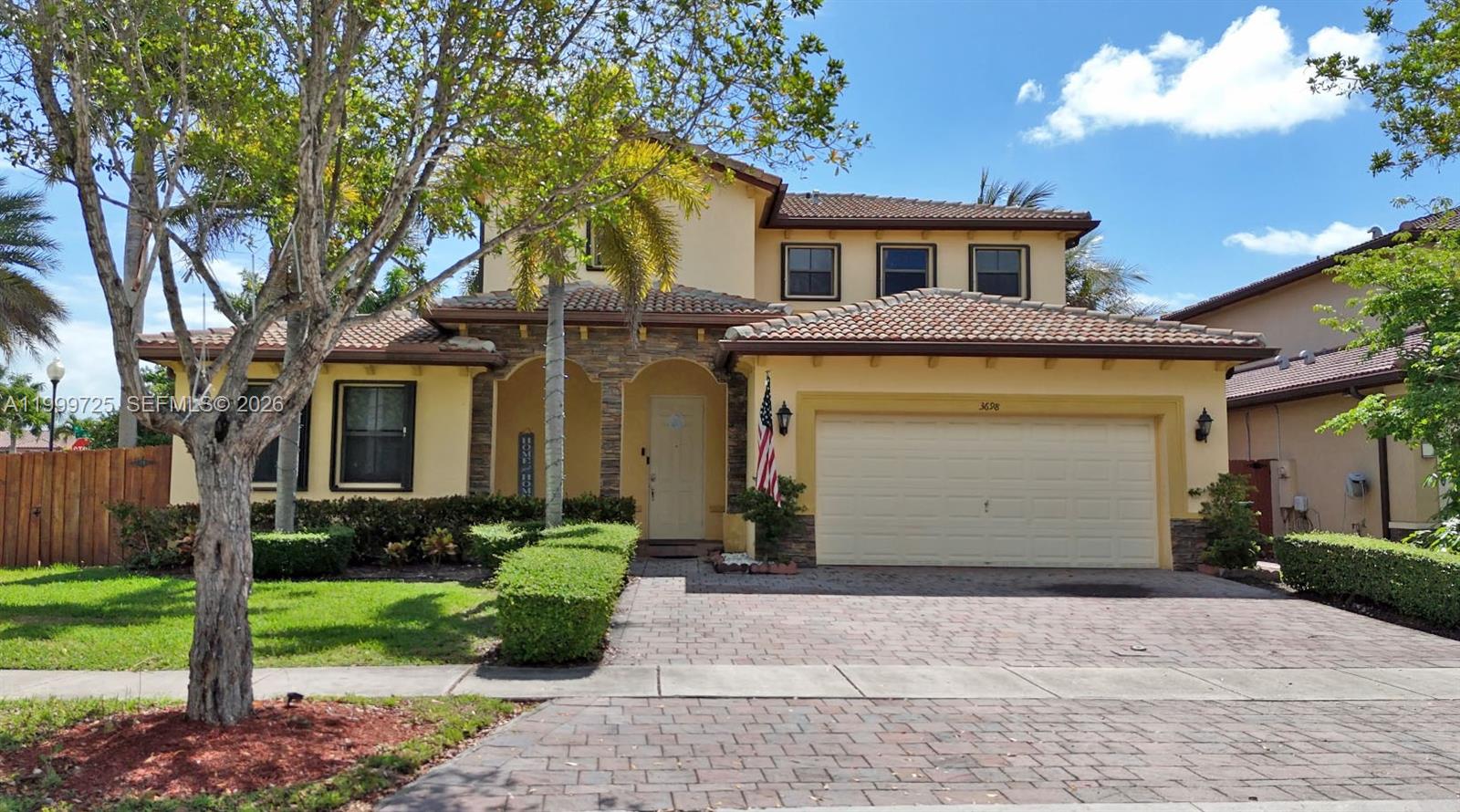 3698 SE 2nd Dr, Homestead FL 33033