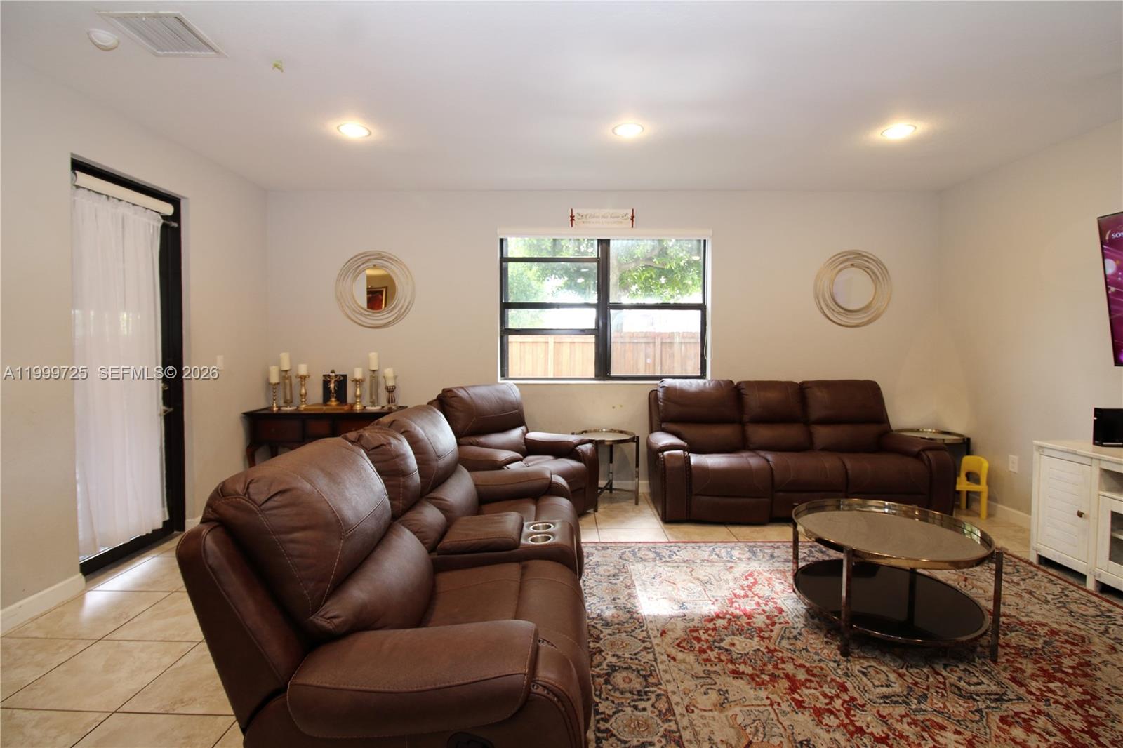 3698 SE 2nd Dr, Homestead FL 33033