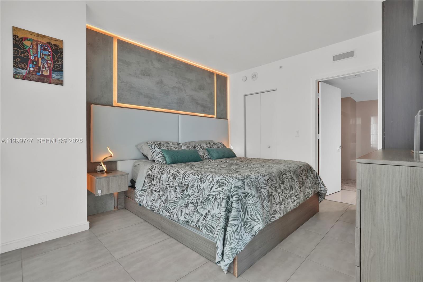 1300 S Miami Ave #2705, Miami FL 33130