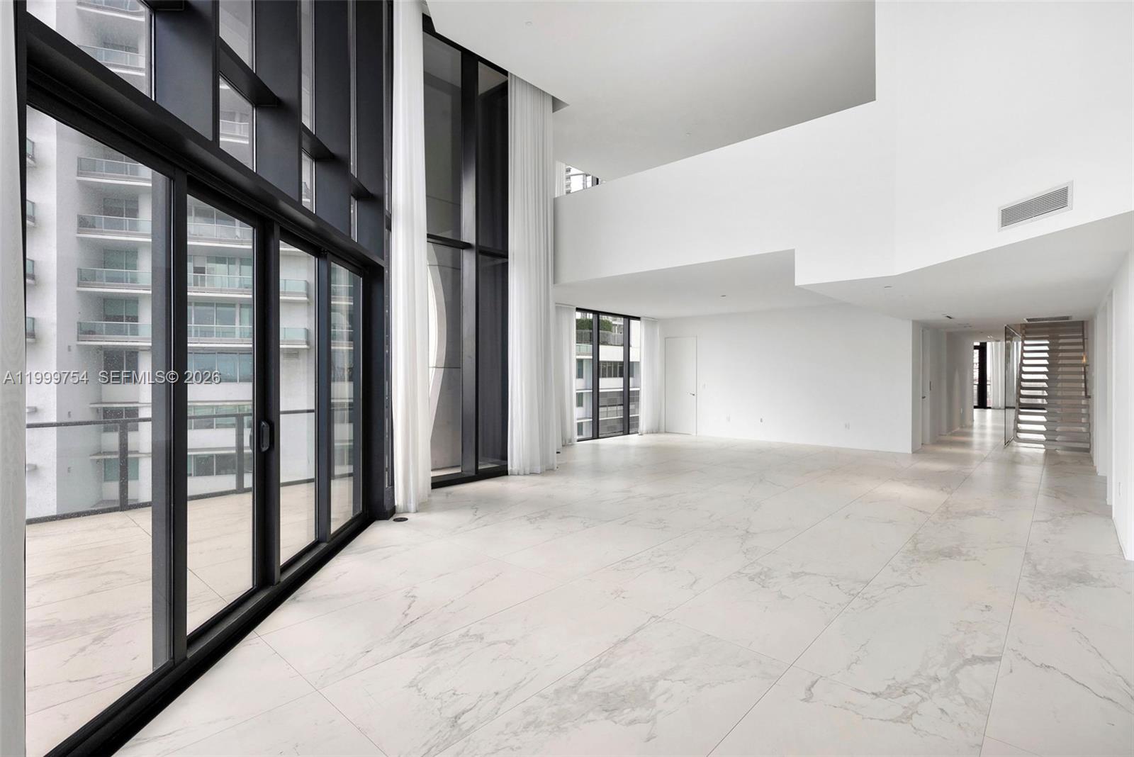 1000 Biscayne Blvd #1201, Miami FL 33132