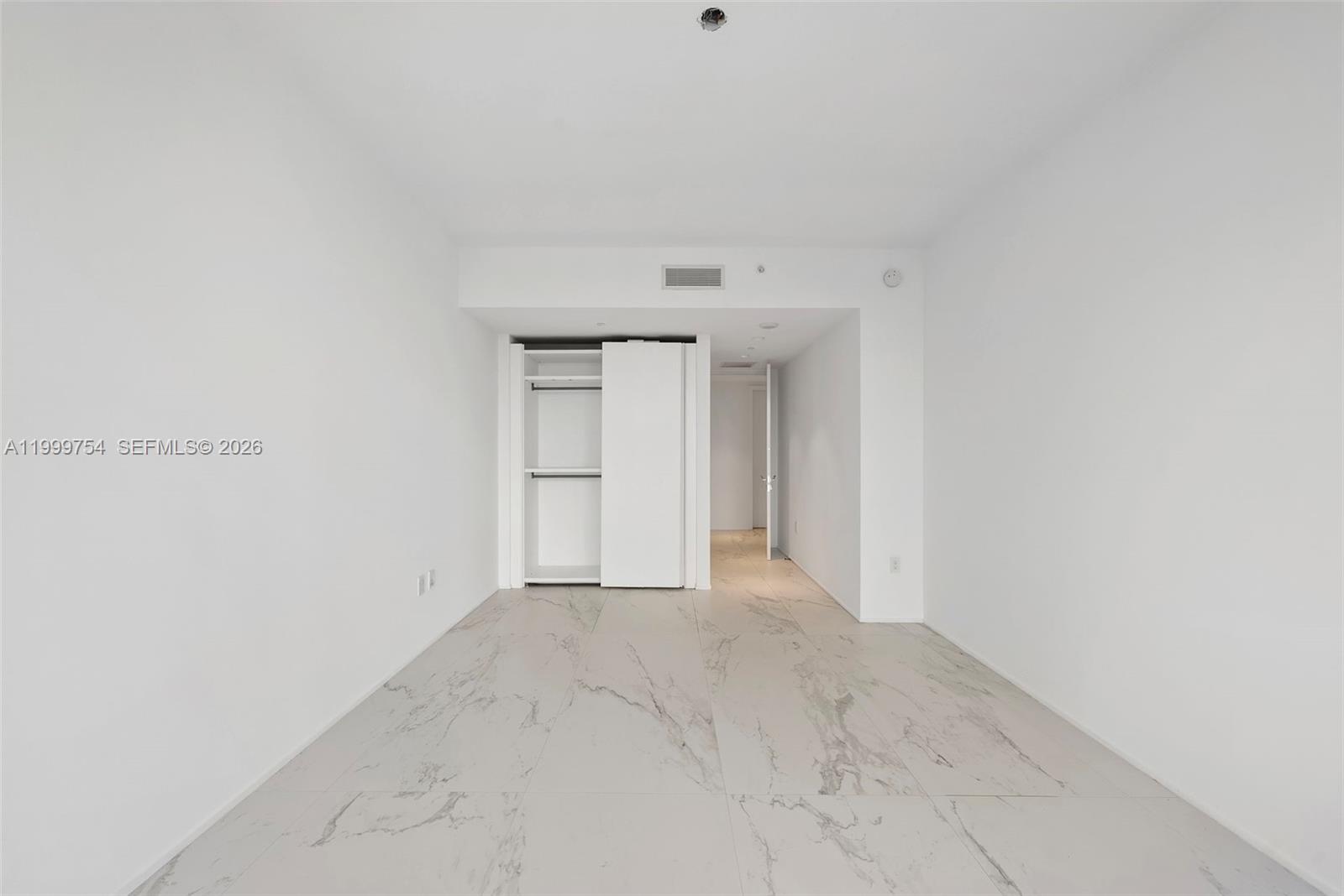 1000 Biscayne Blvd #1201, Miami FL 33132