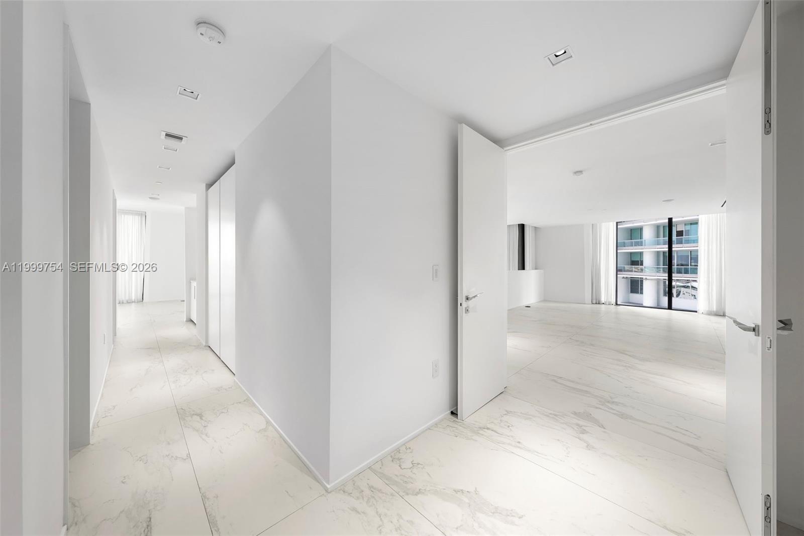 1000 Biscayne Blvd #1201, Miami FL 33132