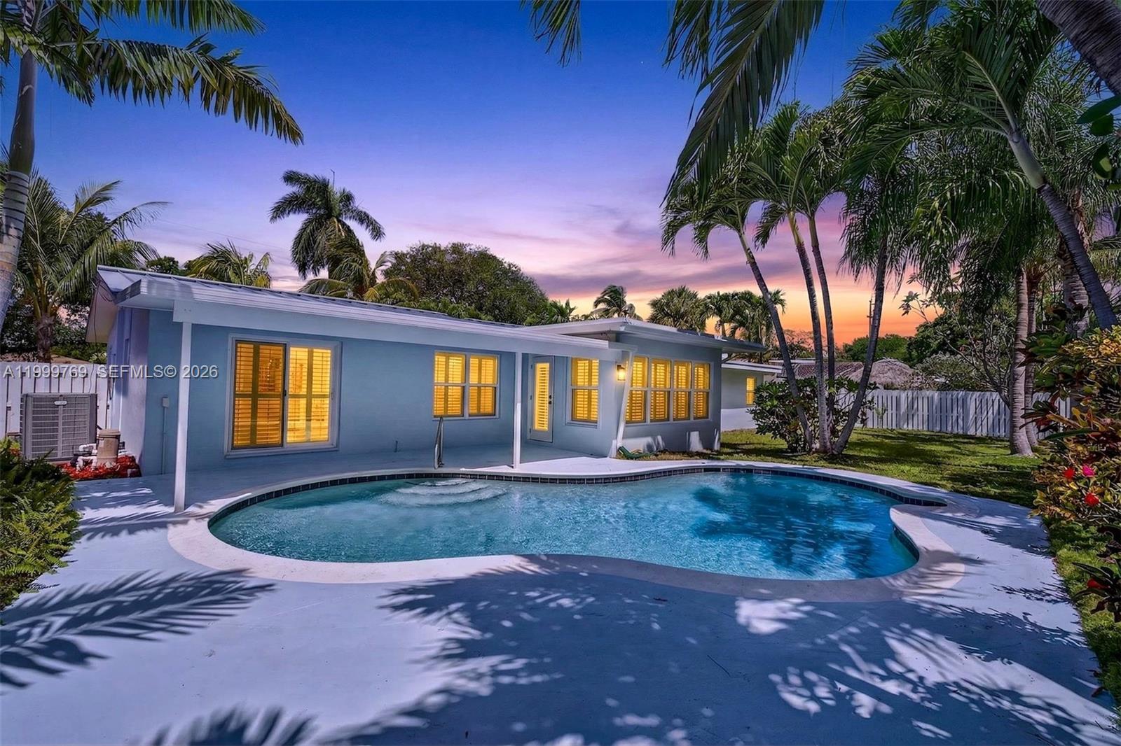 4010 NE 22nd Ave, Lighthouse Point FL 33064